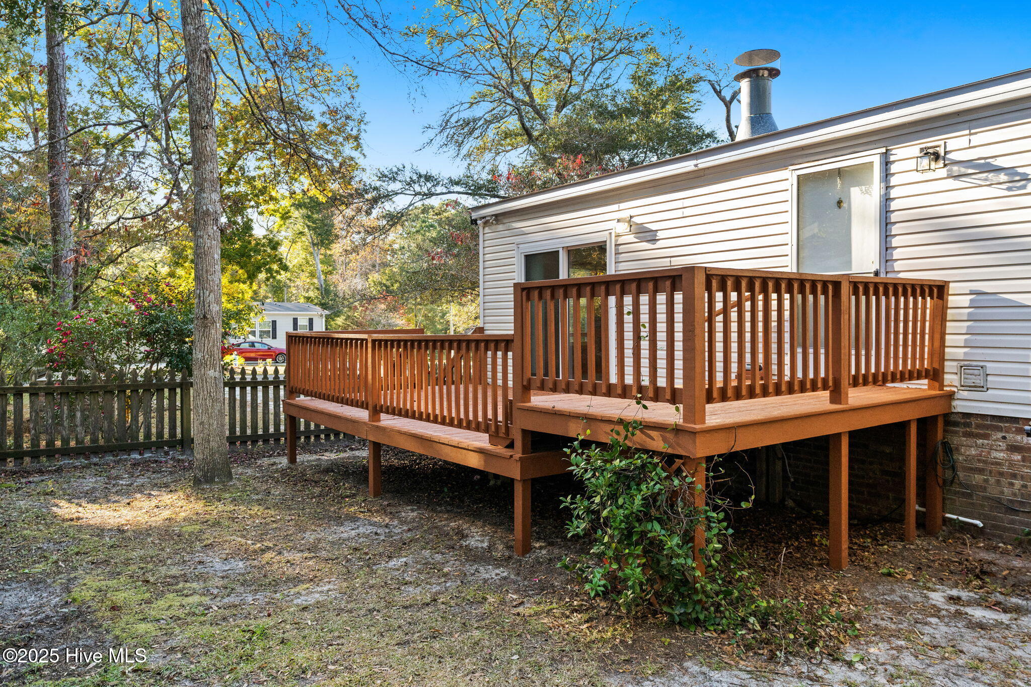 100541276 | Photo 50