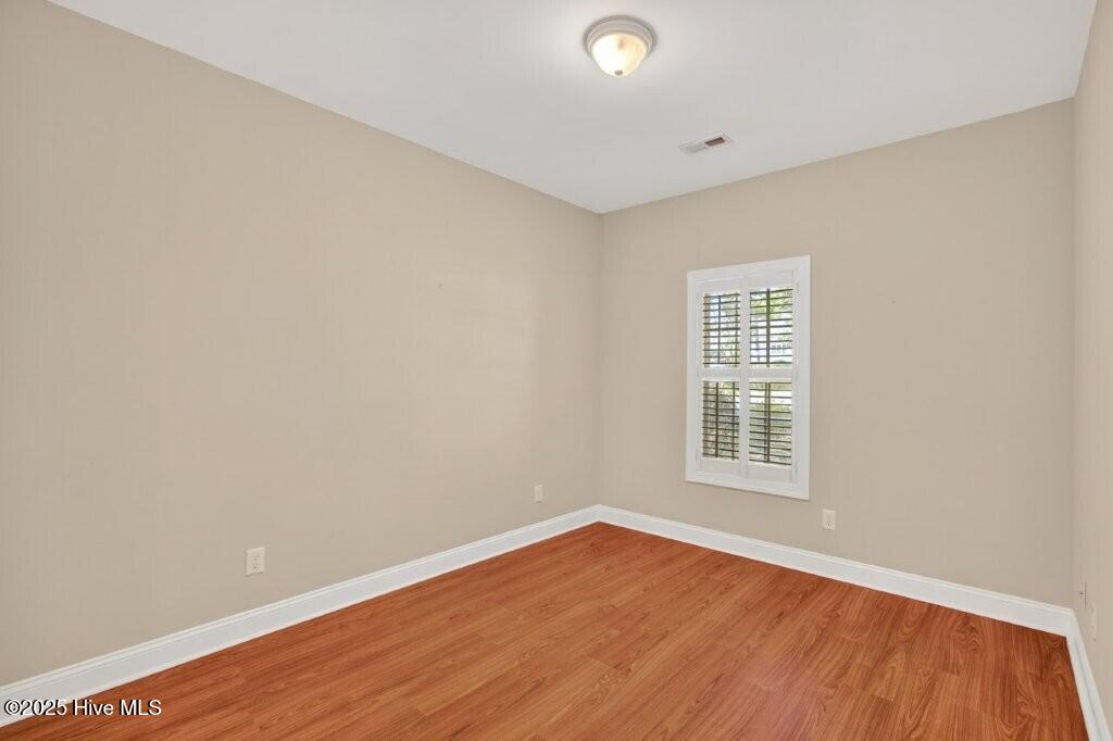 100535369 | Photo 28