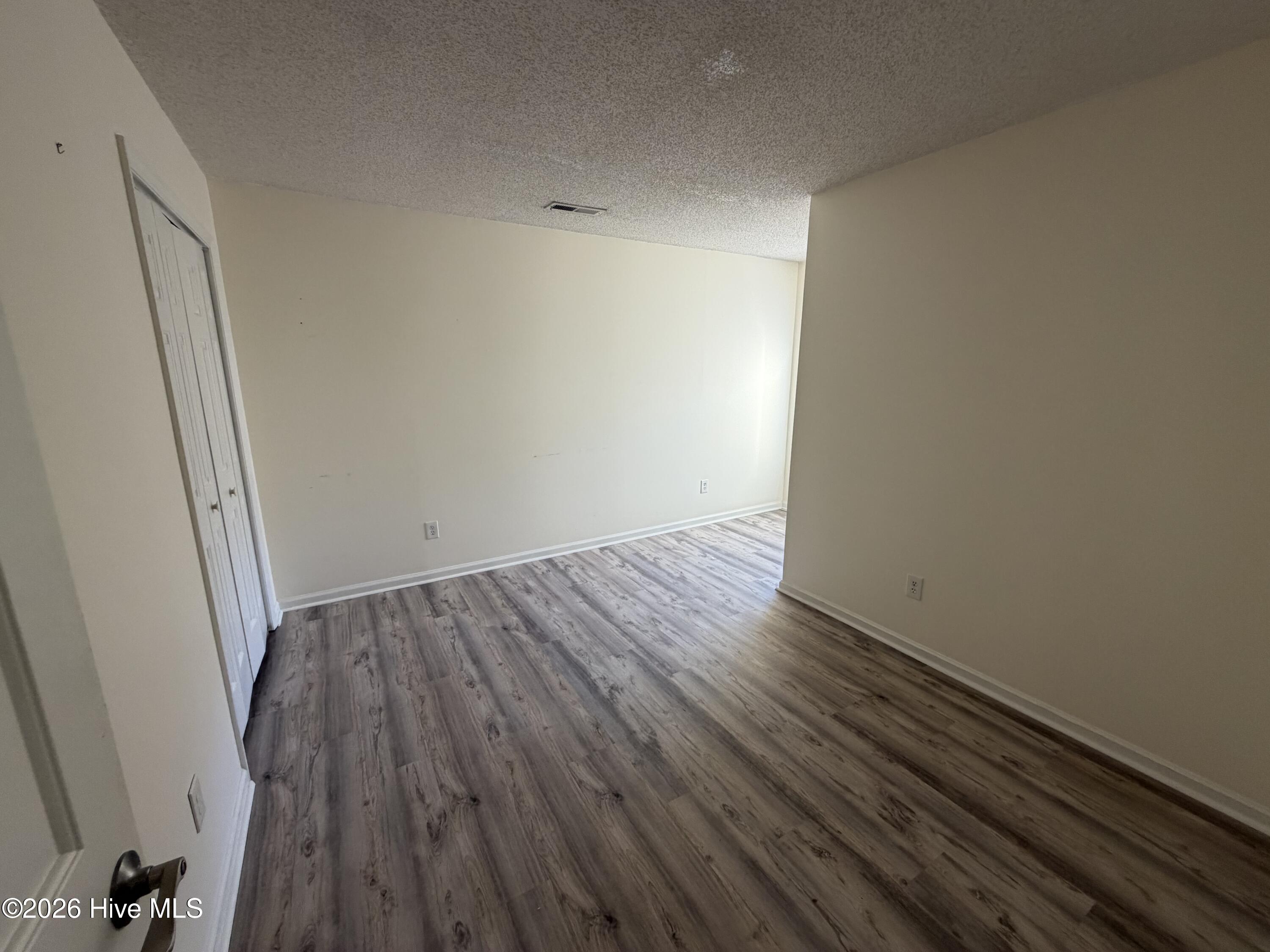 100556707 | Photo 17