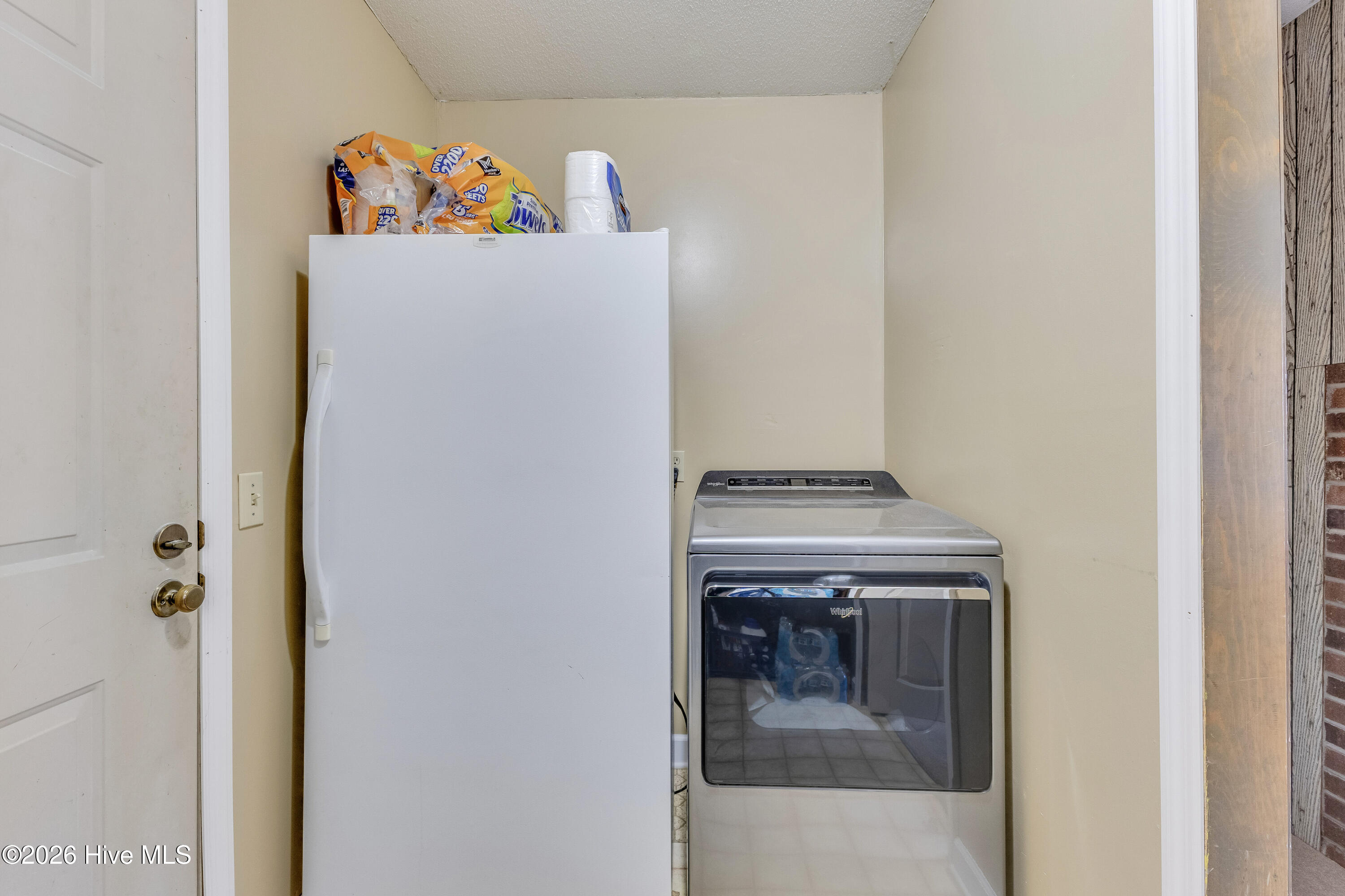 100554925 | Photo 29