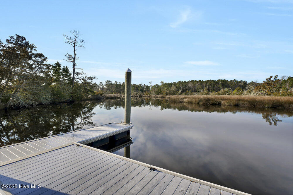 100543264 | Photo 83