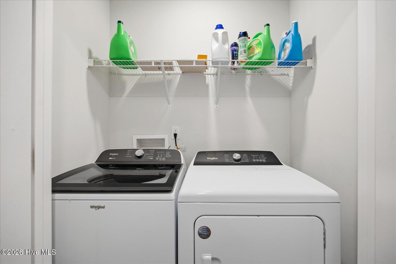 100548049 | Photo 30