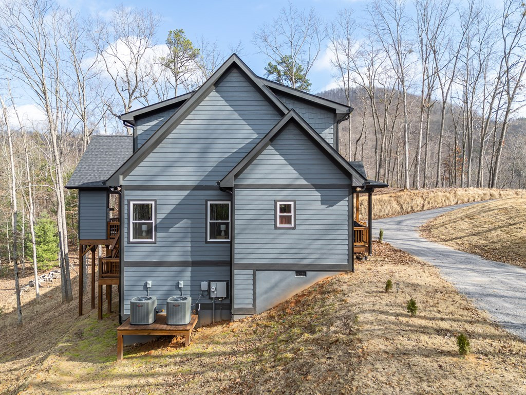 318 Tracks Hollow, Murphy, NC 28906 Listing Photo  44