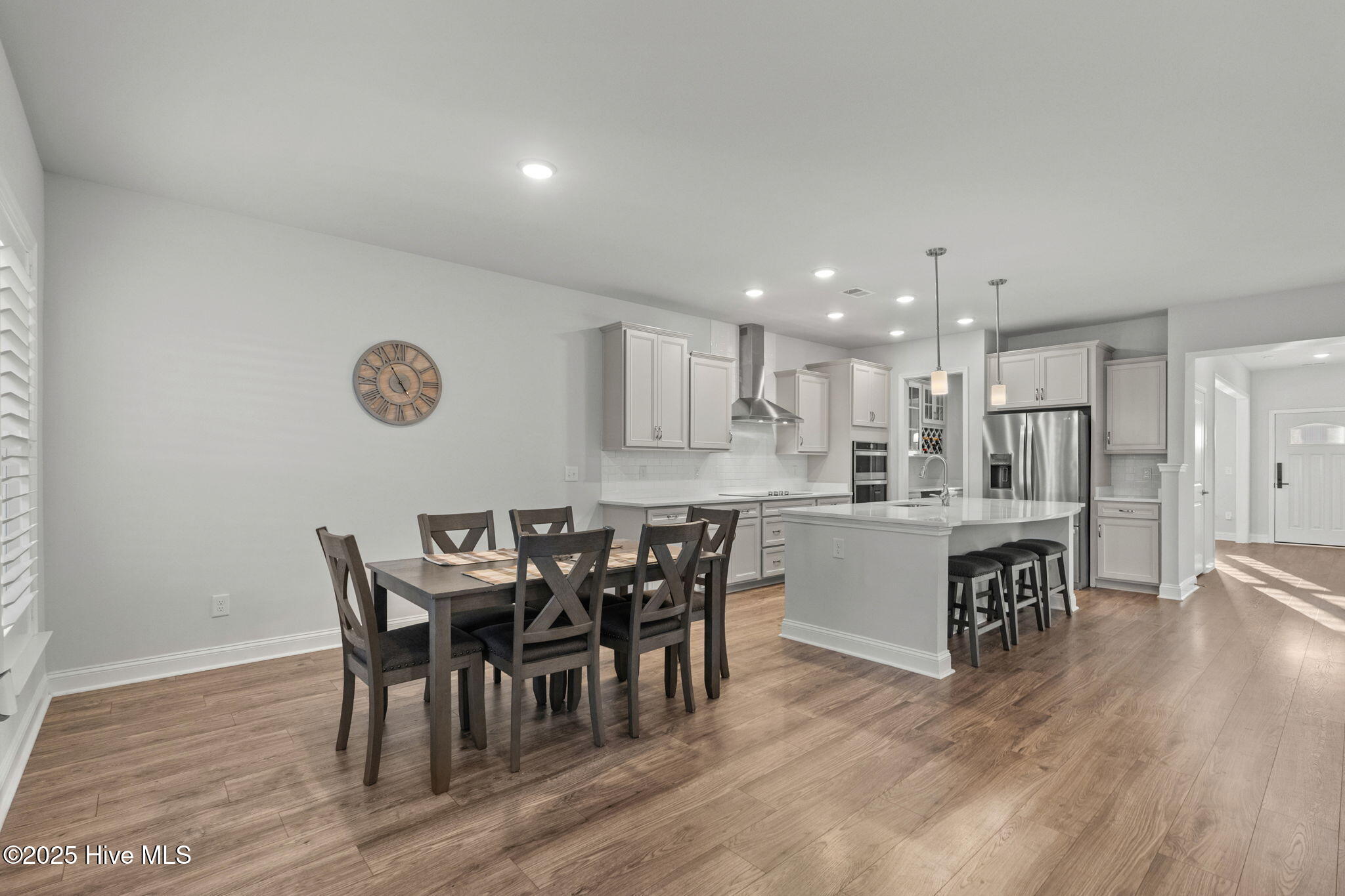 100540818 | Photo 13