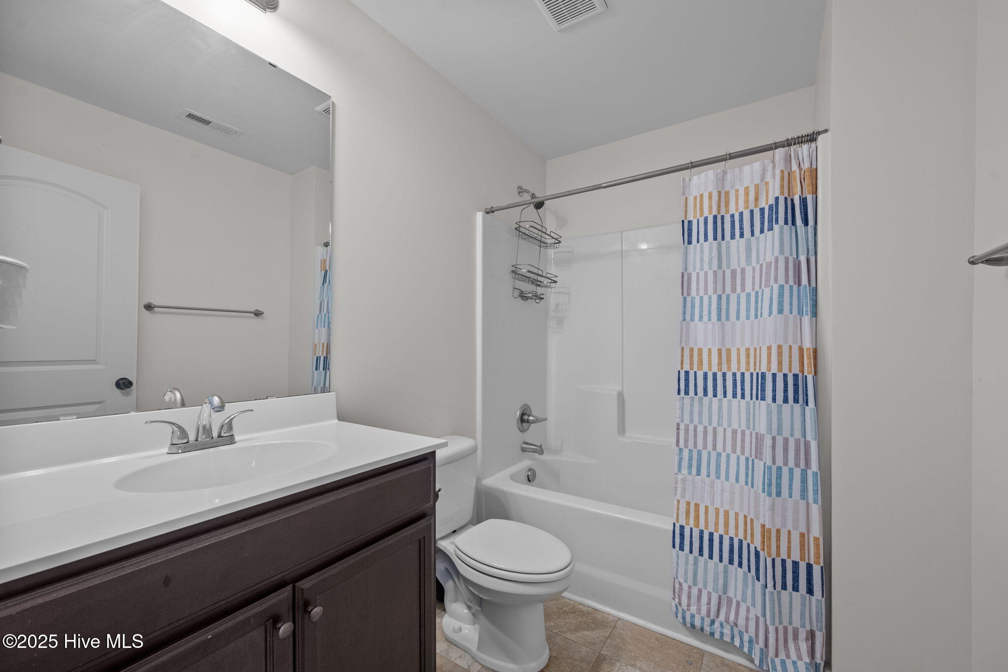 100521248 | Photo 22