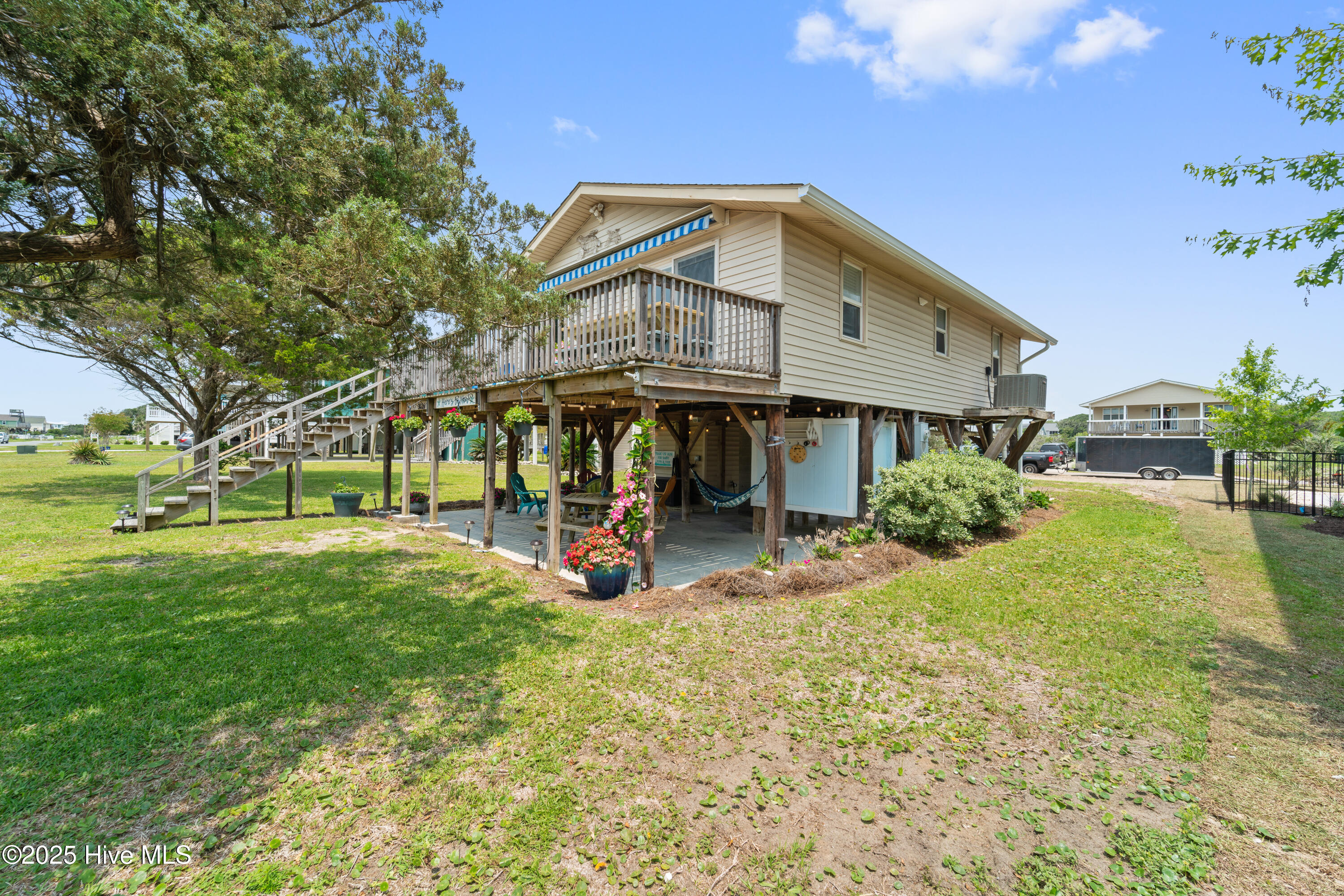 100548347 | Photo 22