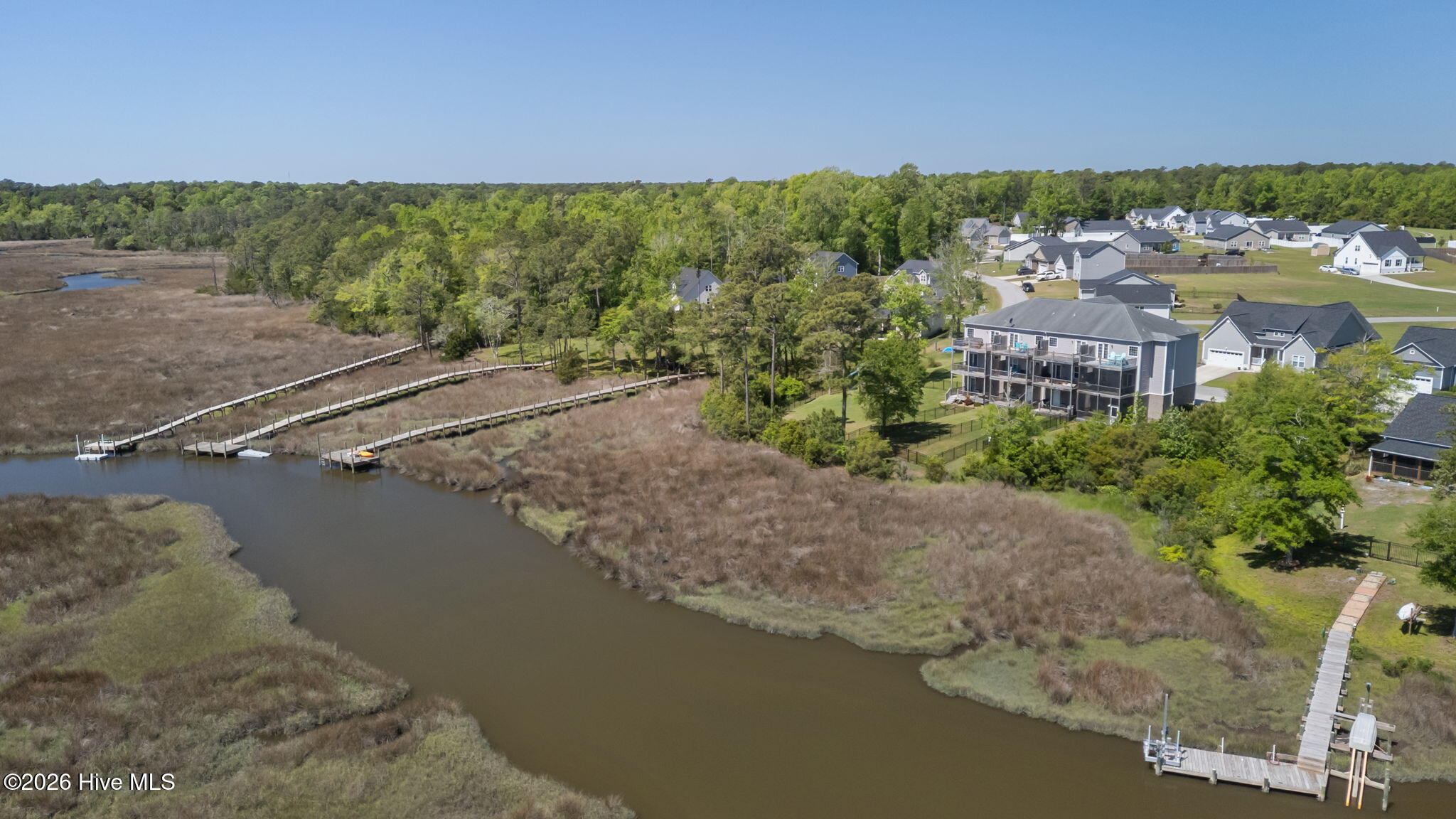 400 Garland Shores Drive,Hubert