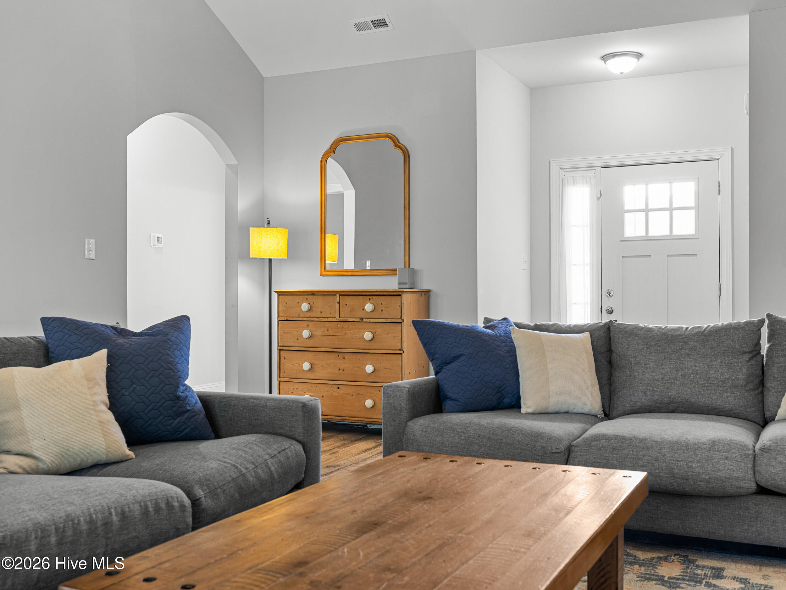 100553436 | Photo 13