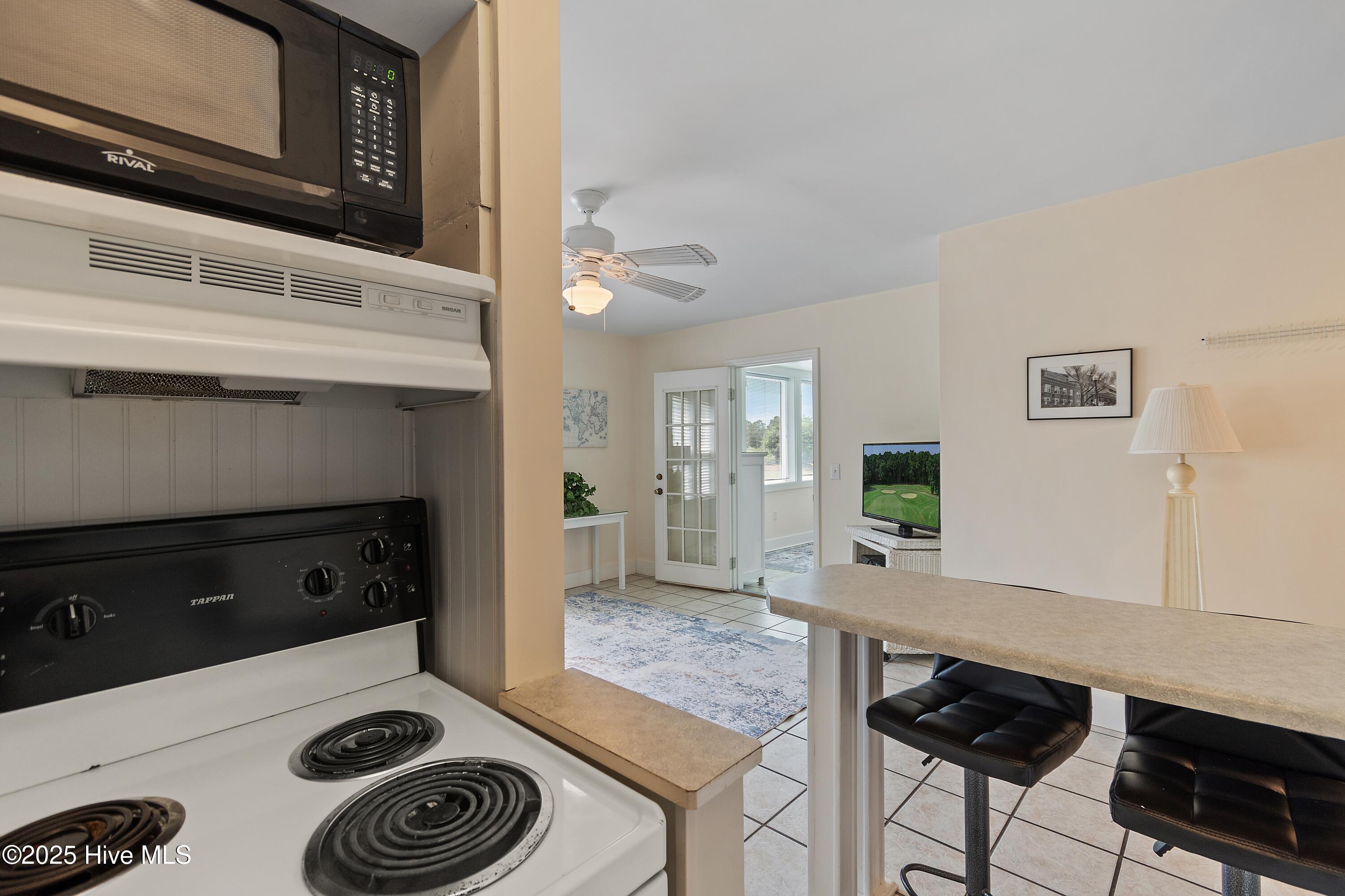 100553483 | Photo 12