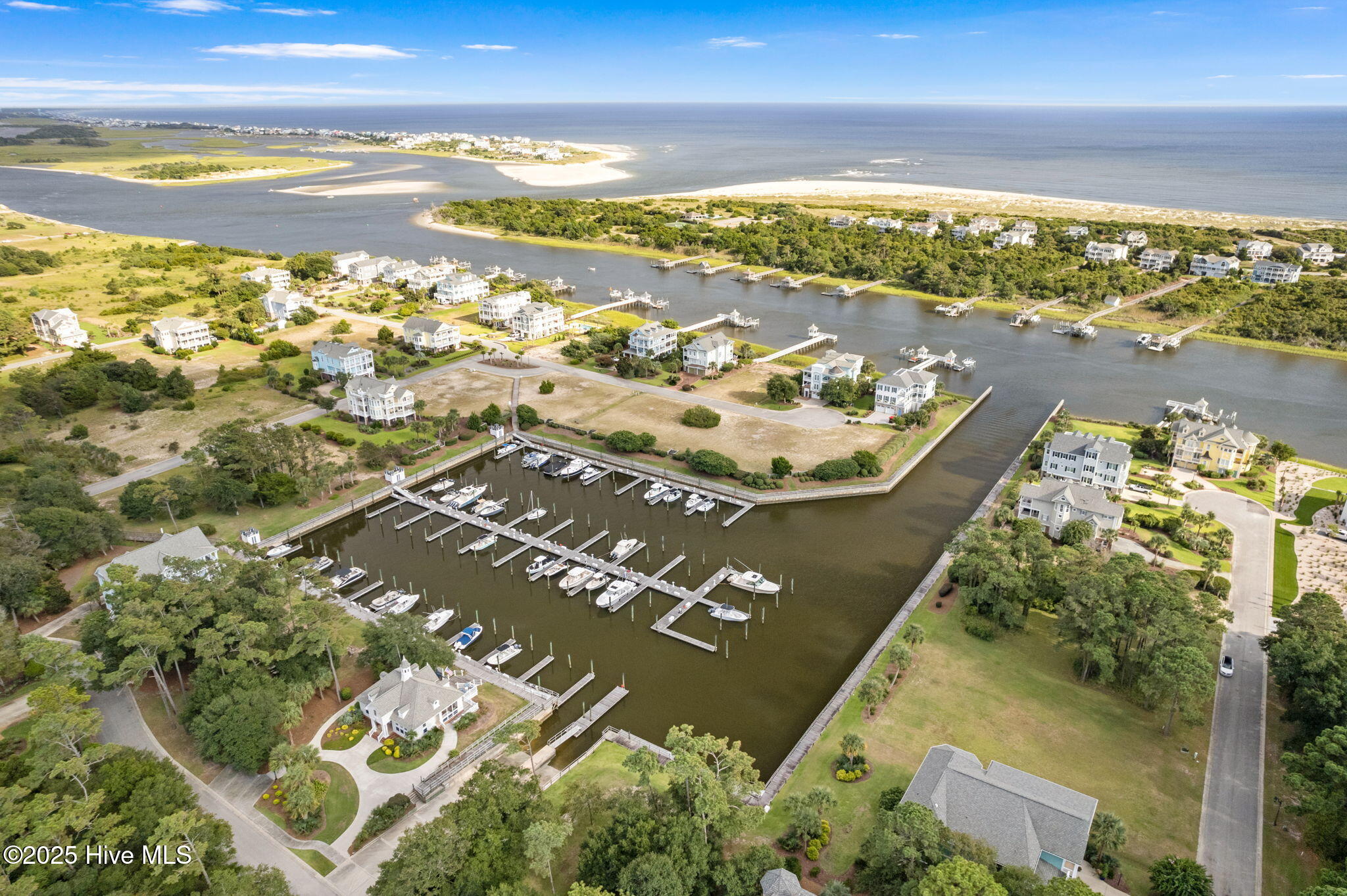 100545222 | Photo 24