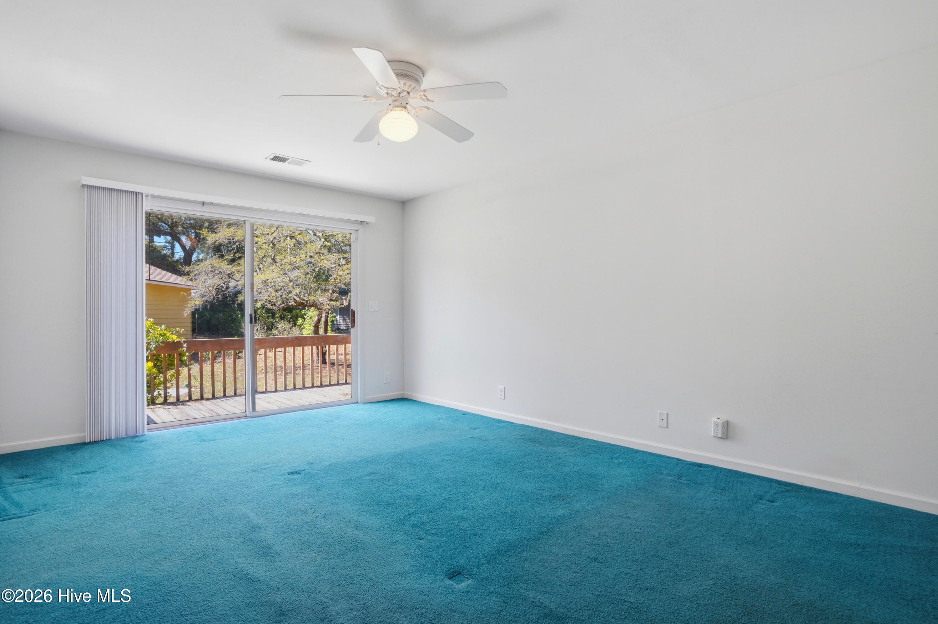 100564154 | Photo 16