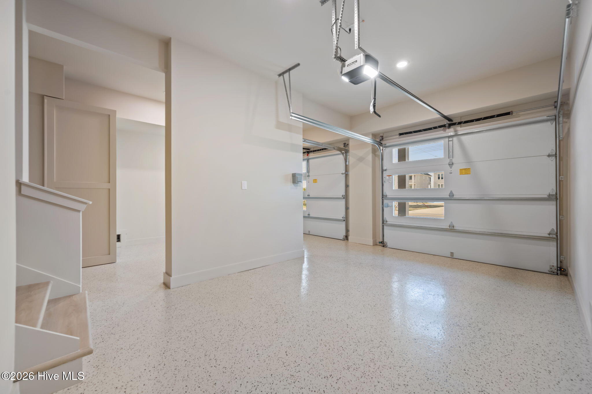 100552191 | Photo 123