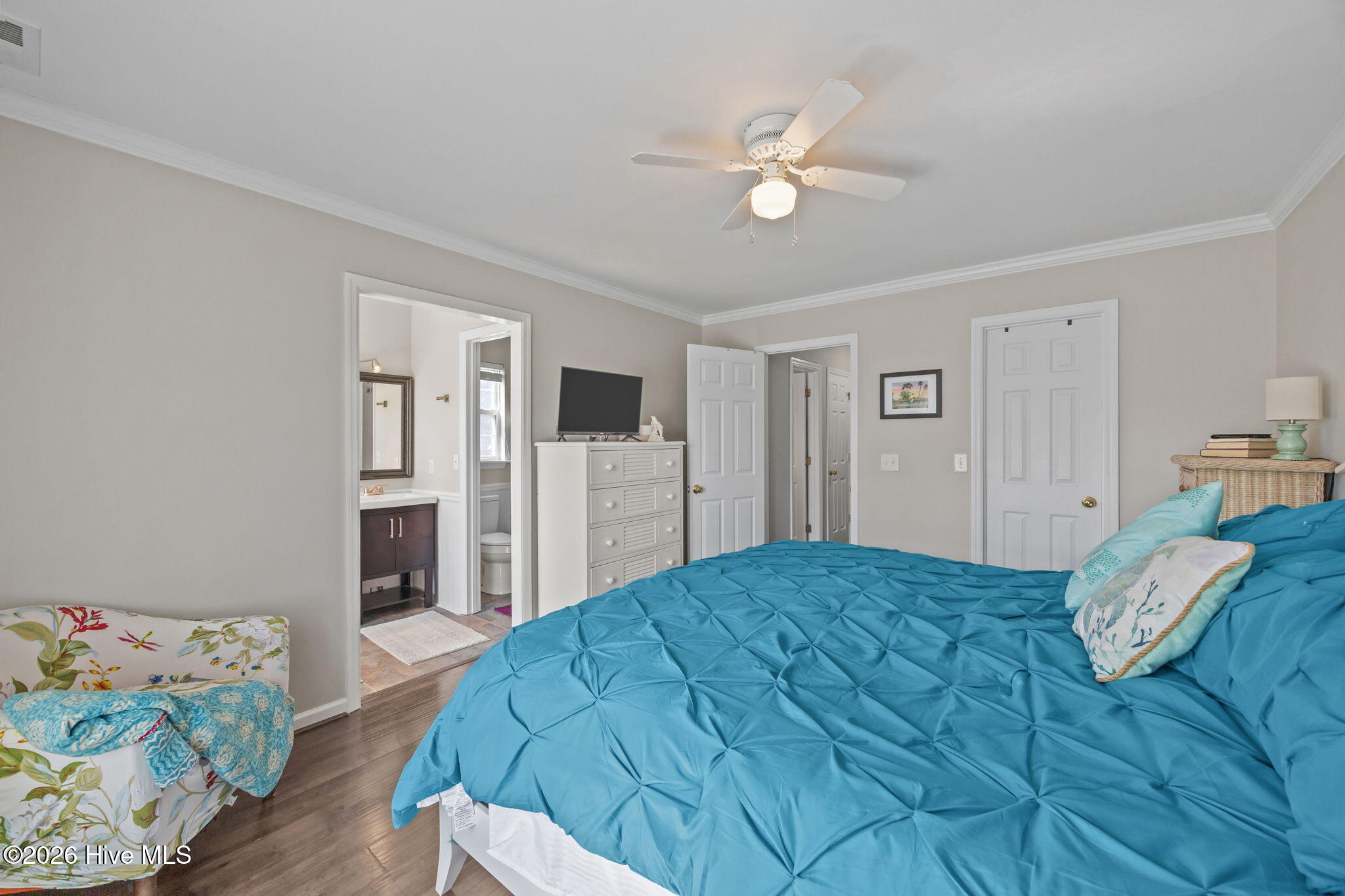 100559515 | Photo 24