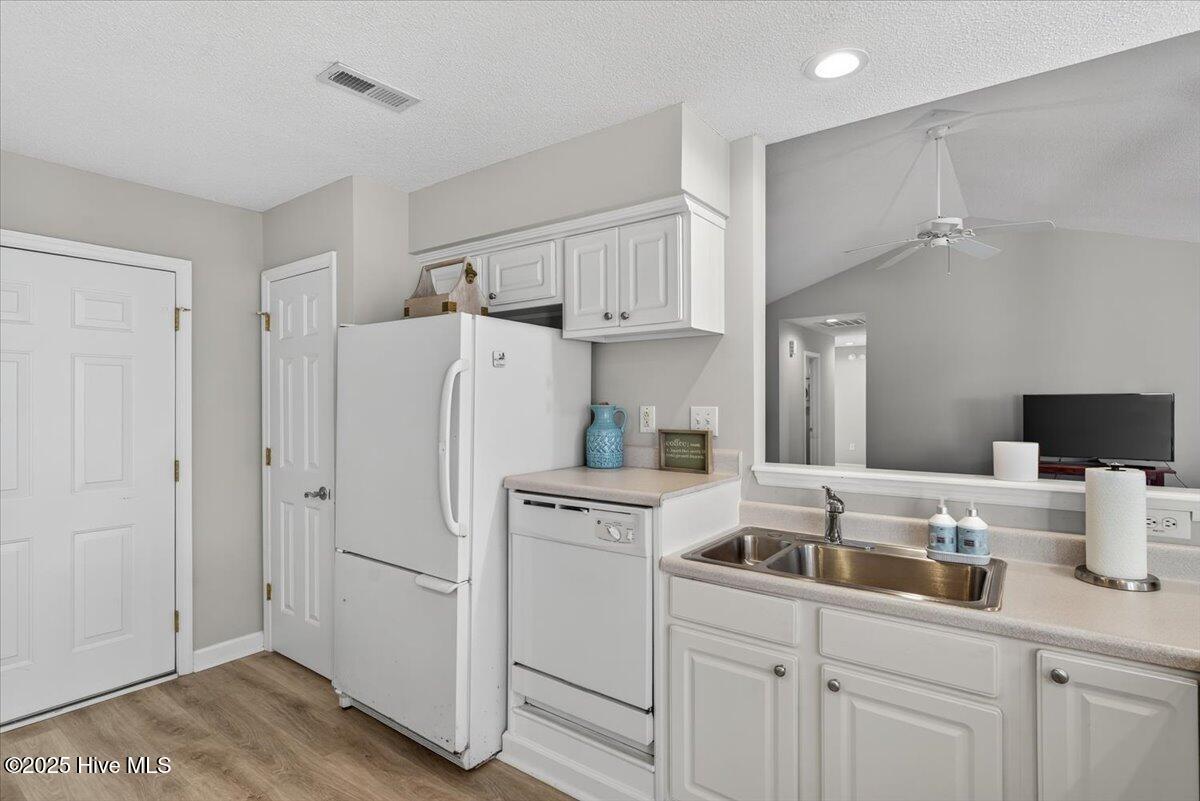 100536706 | Photo 10