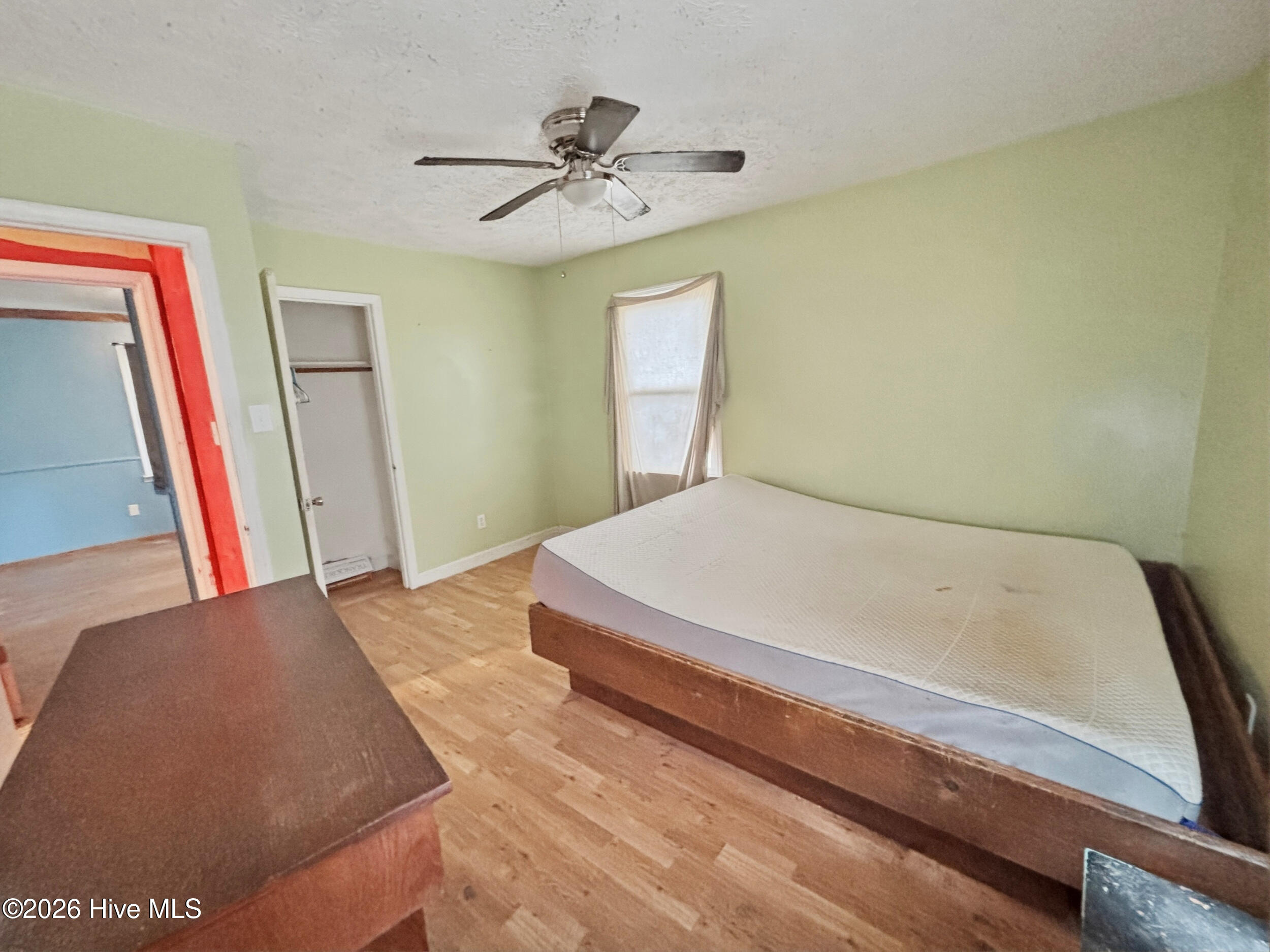 100564233 | Photo 11