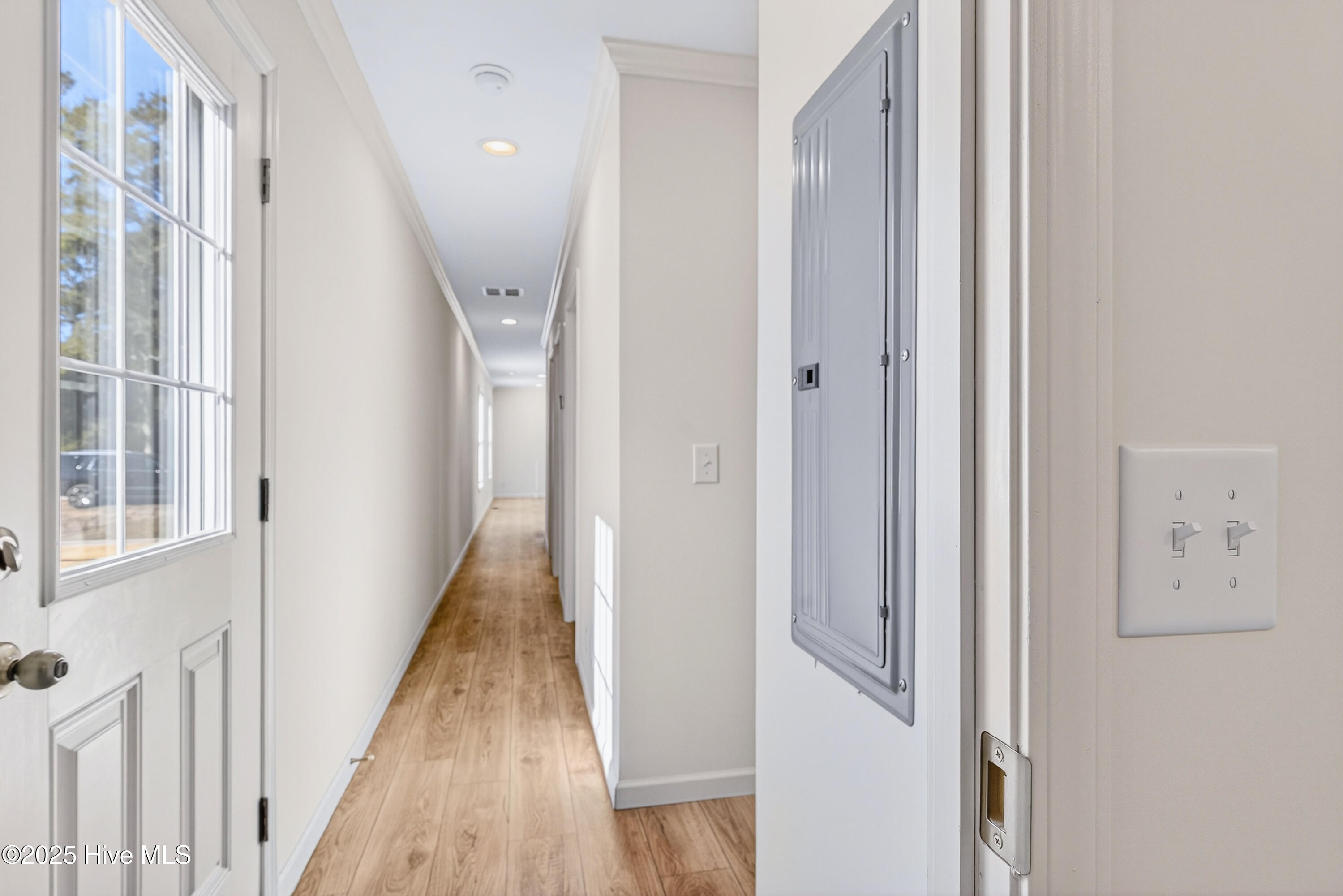 100542512 | Photo 37