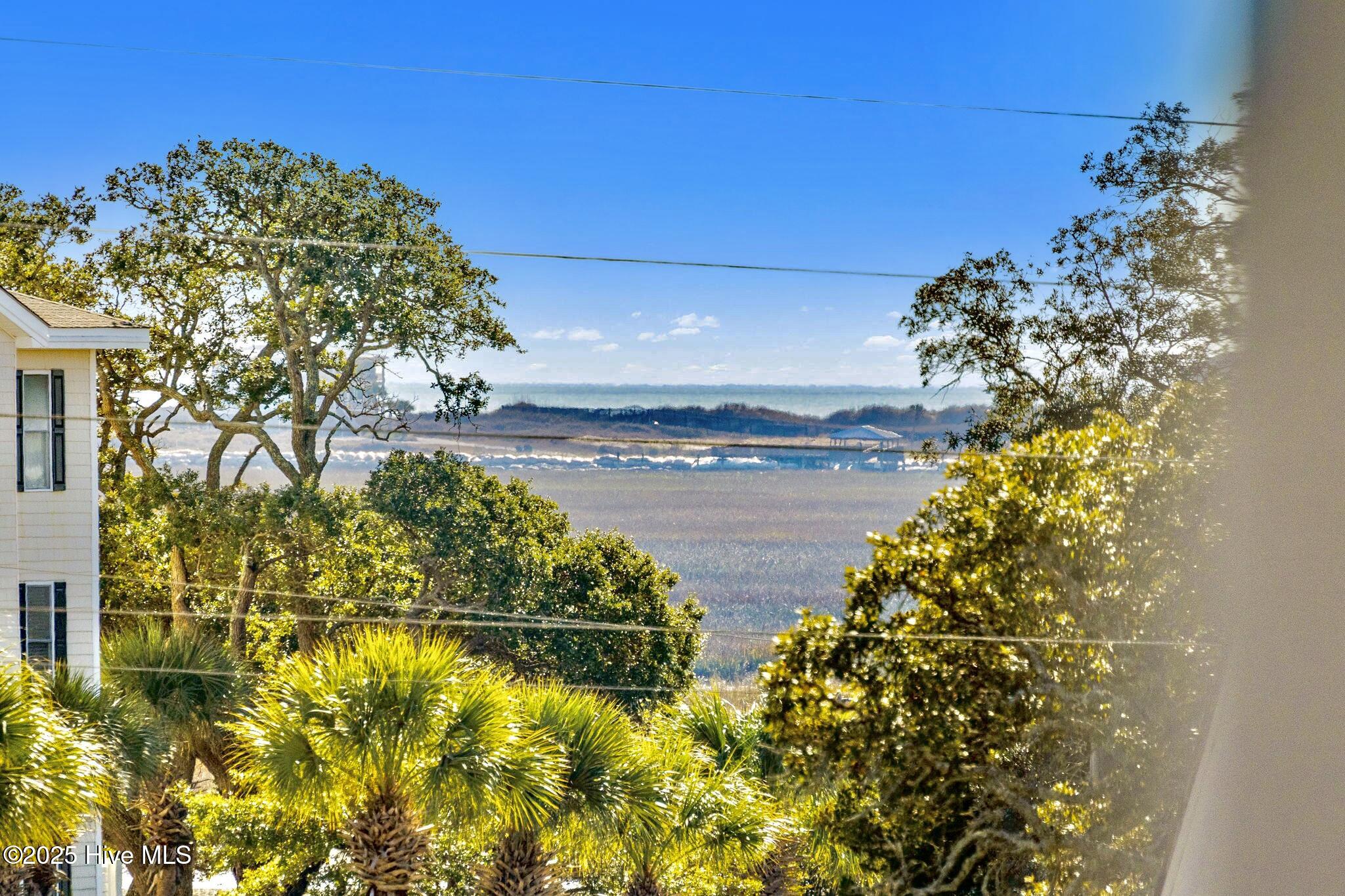 100543841 | Photo 53