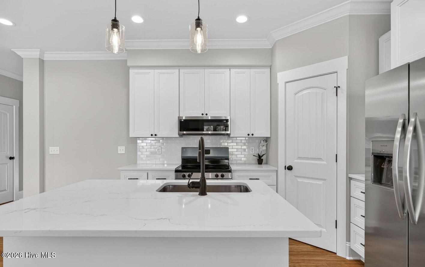 404 S Bodenheimer Street, Burgaw, NC, 28425