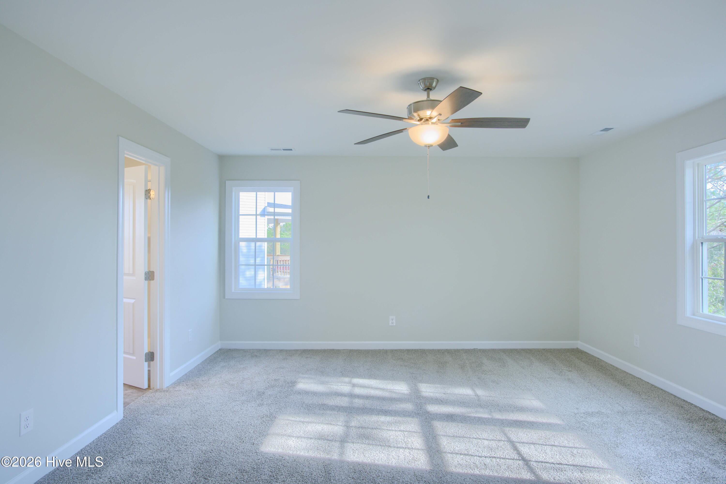 100526871 | Photo 26