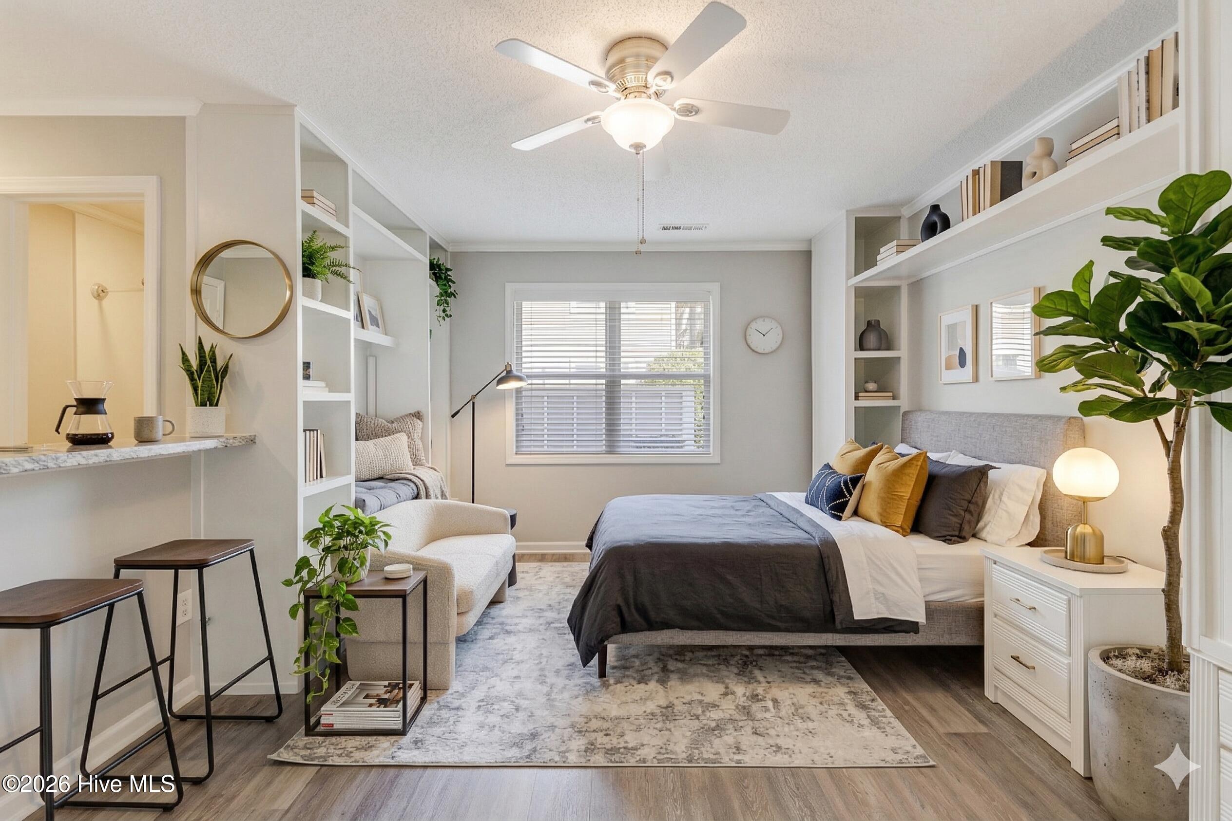 100562501 | Photo 37