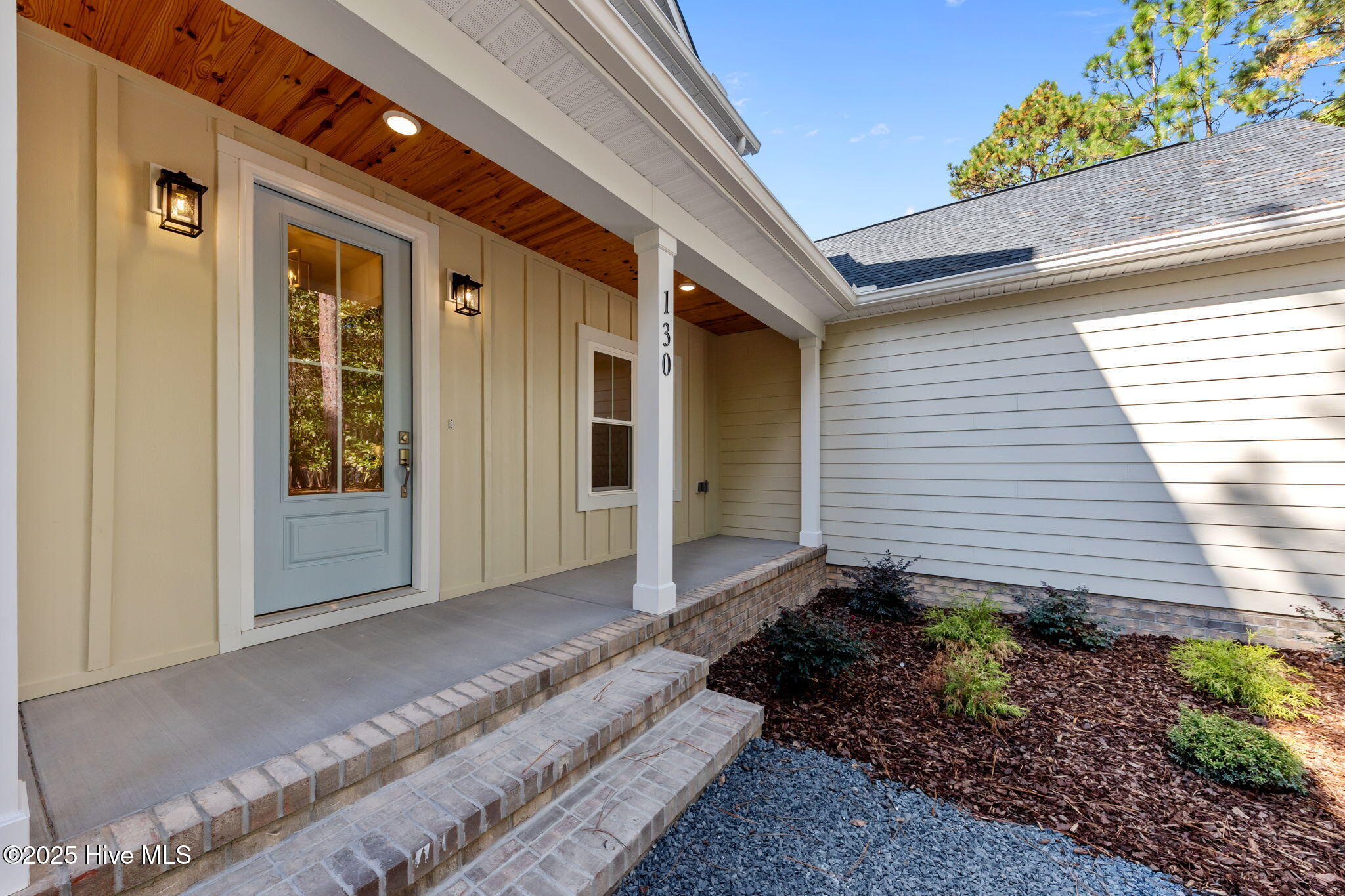 130 Torrey Pines Lane