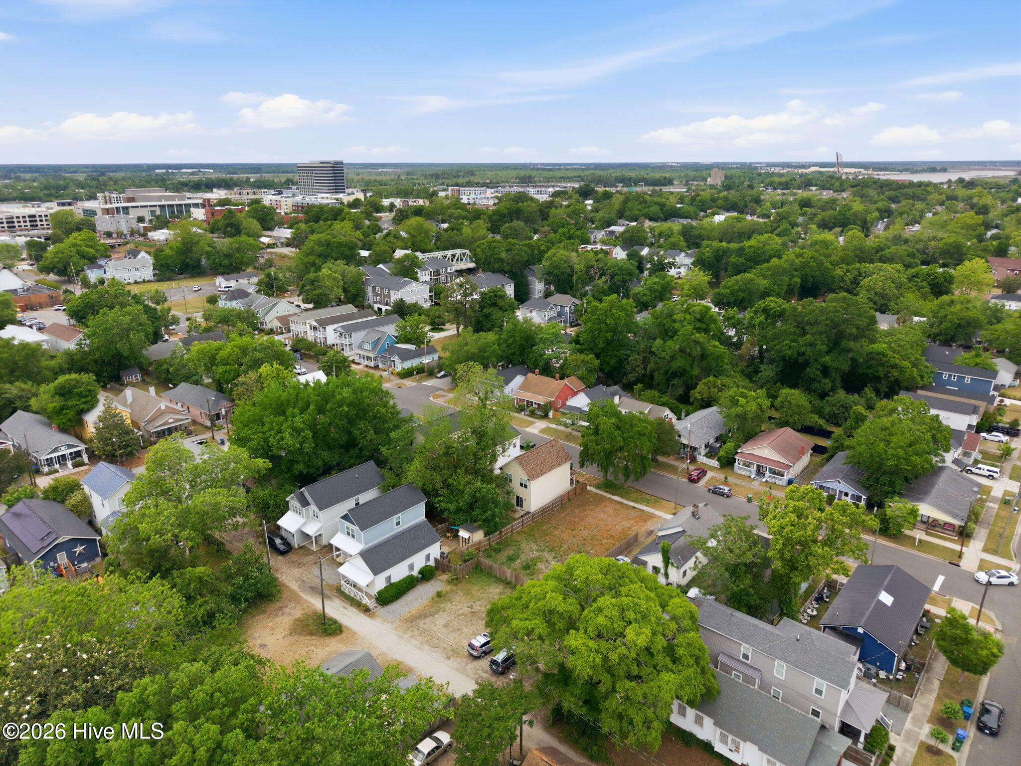 100570219 | Photo 10