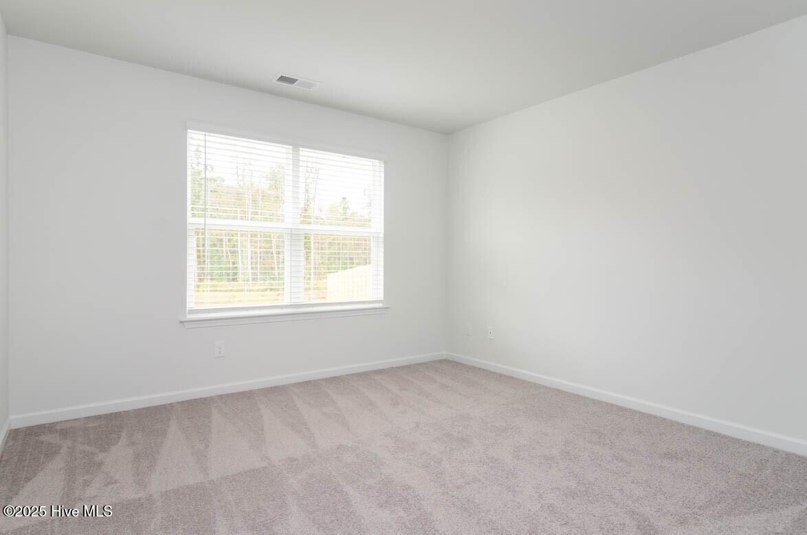 100560610 | Photo 12