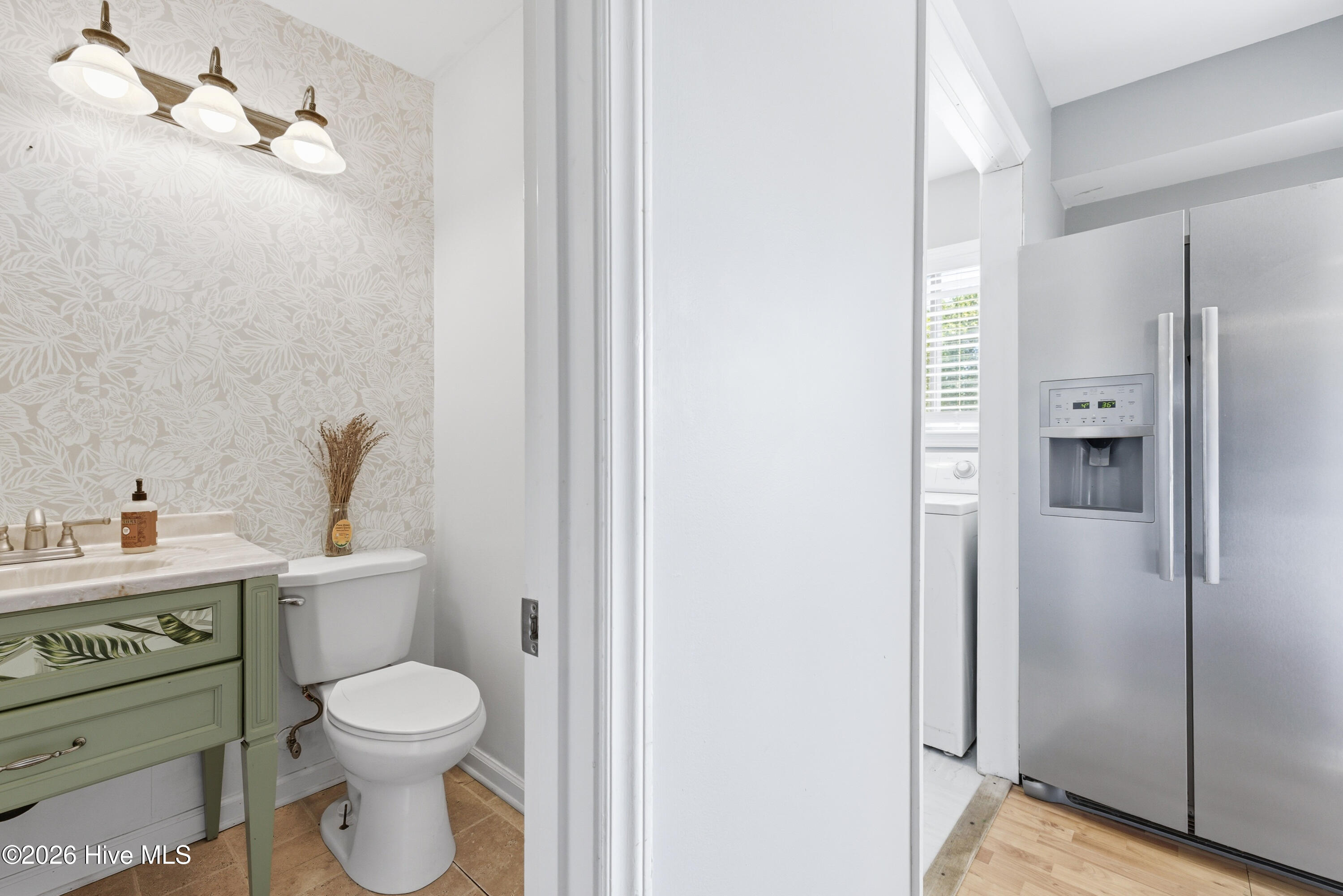 100569353 | Photo 21