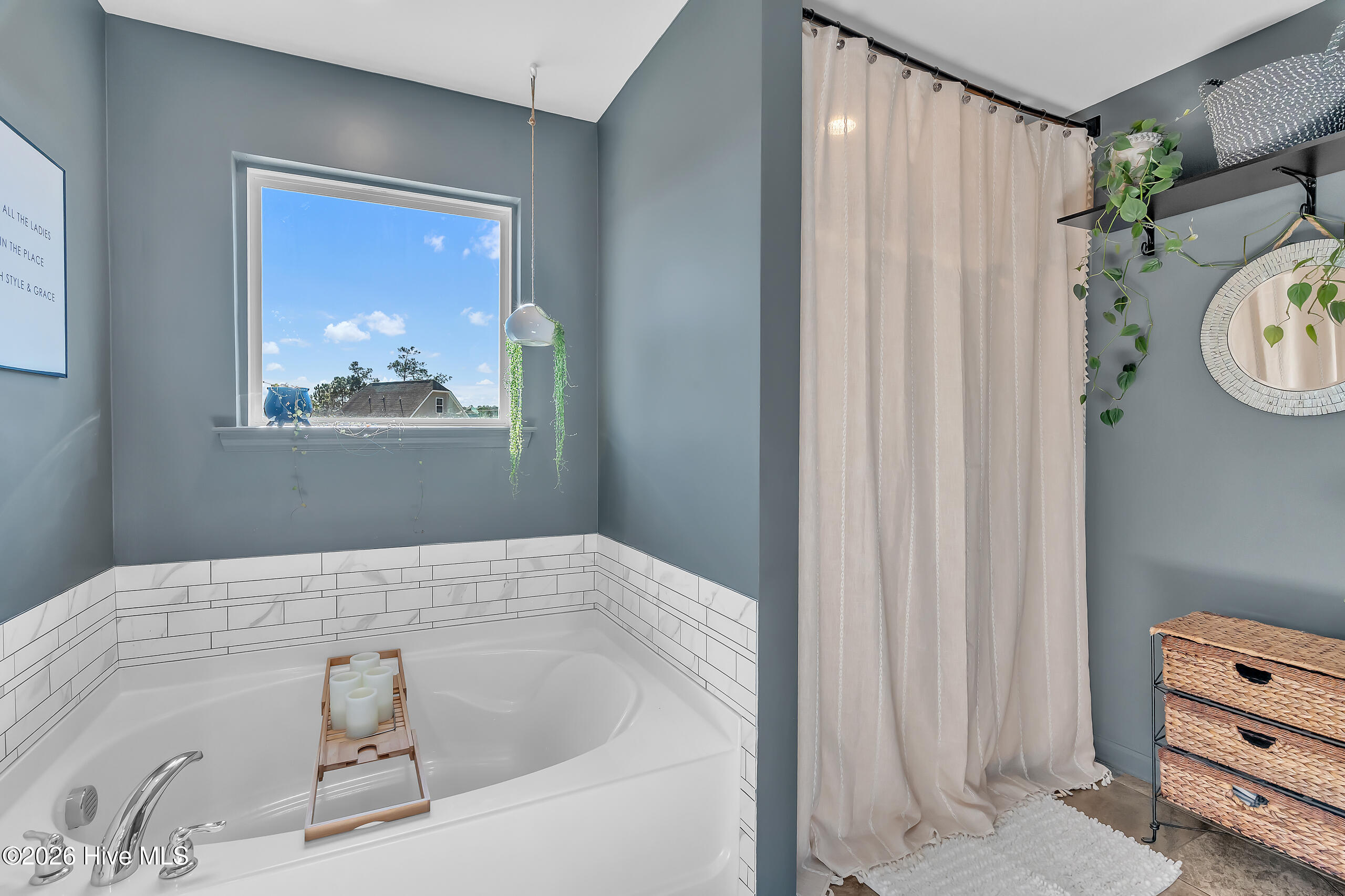 100551354 | Photo 37