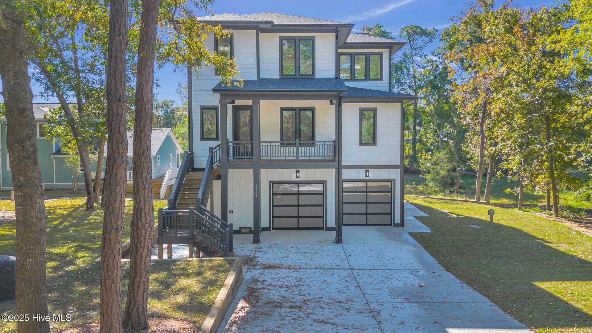 100539388 | Photo 77