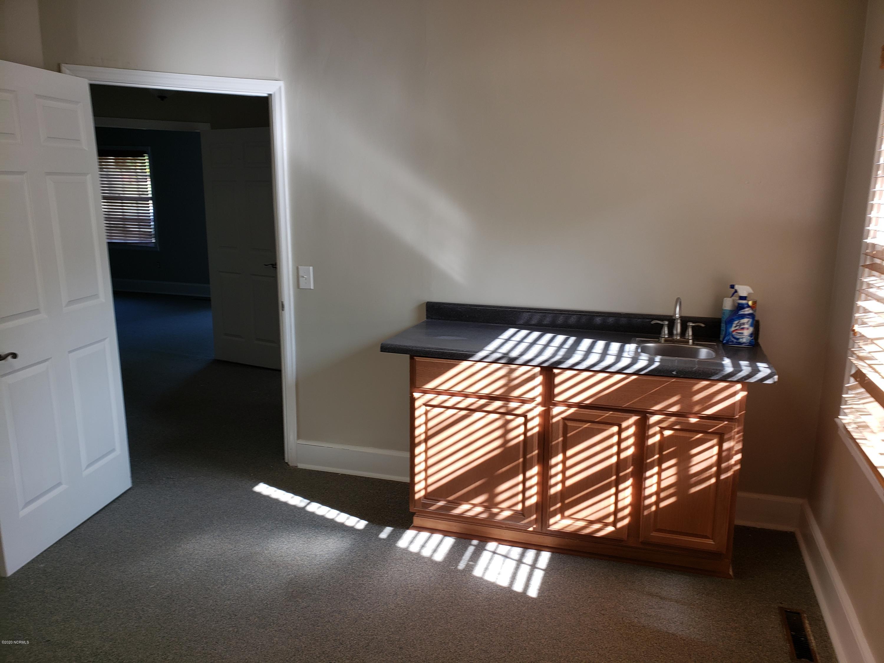 100537644 | Photo 21