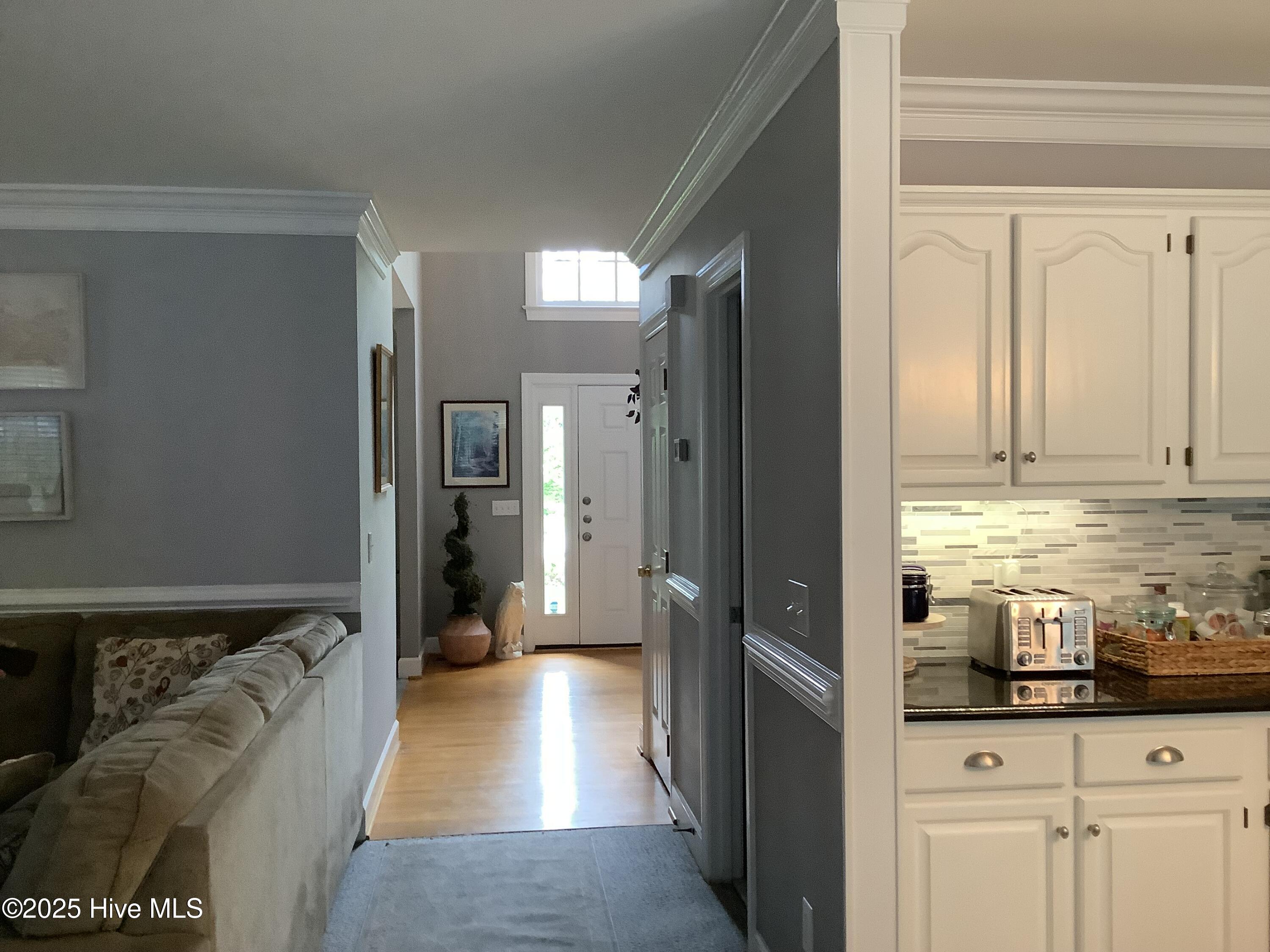 100524390 | Photo 12