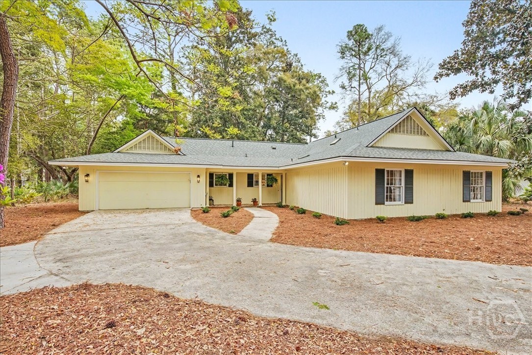 Homes for sale in Savannah, GA | 5 Clifton Ln, Savannah, GA 31411 | MLS# SA352127