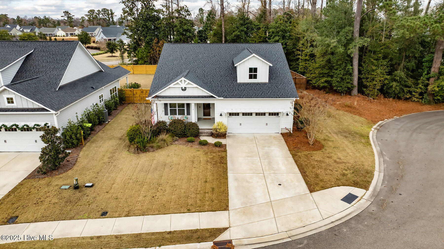 100544096 | Photo 44