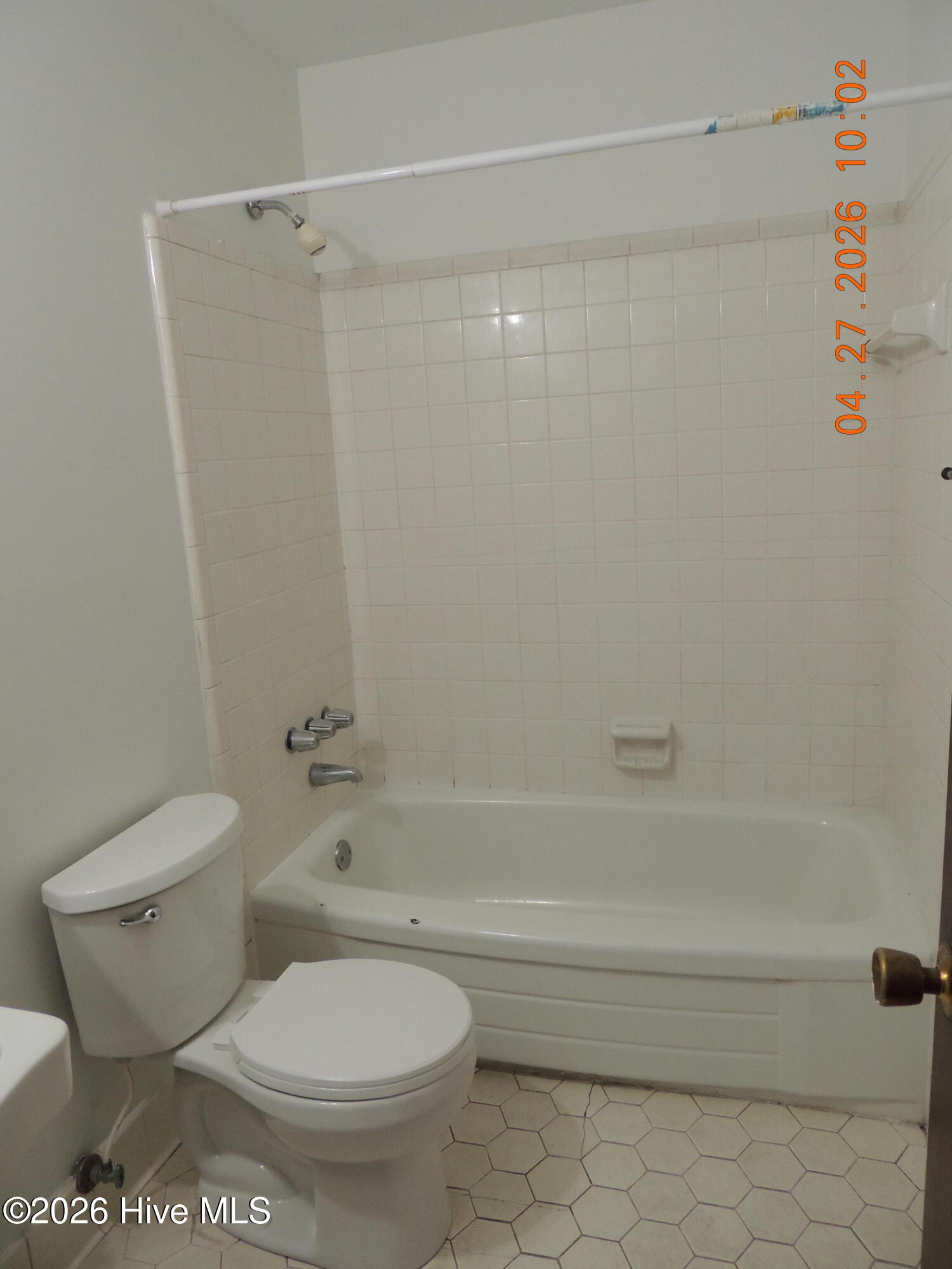 100569816 | Photo 13