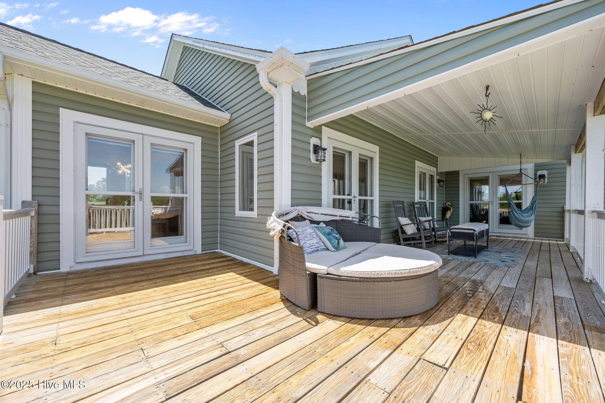 100517402 | Photo 57