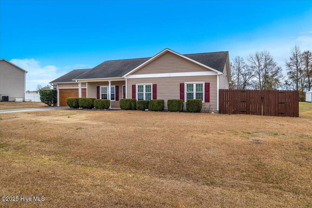 116 Hardin Drive, Maysville, NC 28555 – photo 3: 34-Final 116 Hardin Dr Maysville-RJREM-2