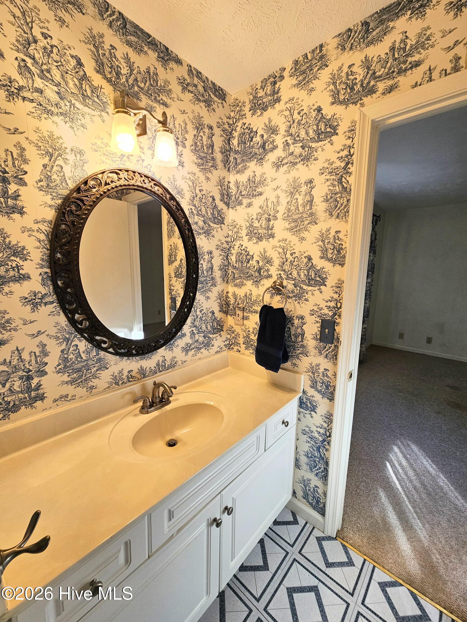 100547650 | Photo 30