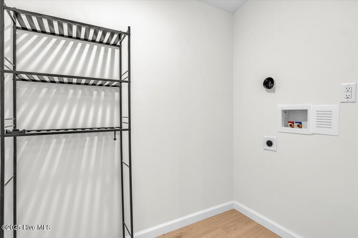 100545408 | Photo 14