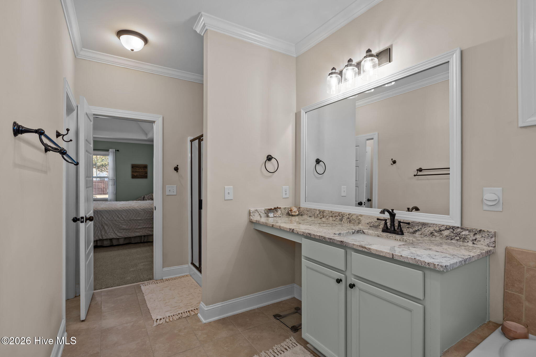 100549761 | Photo 27