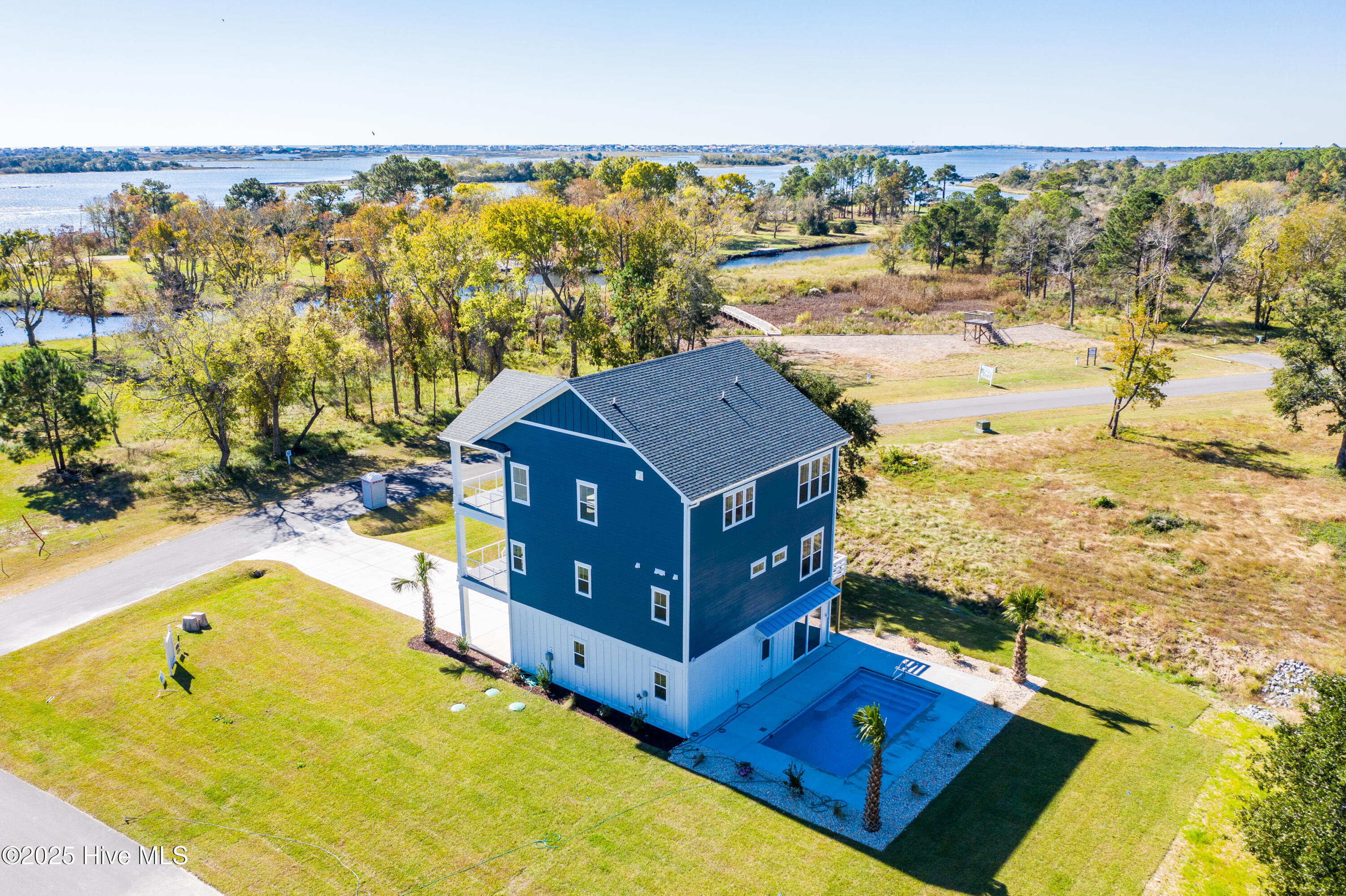 Homes for sale in Holly Ridge, NC | 600 Salt Grass Ct, Holly Ridge, NC 28445 | MLS# 100523775