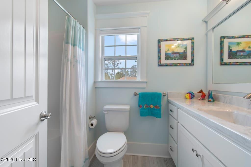 100562919 | Photo 57