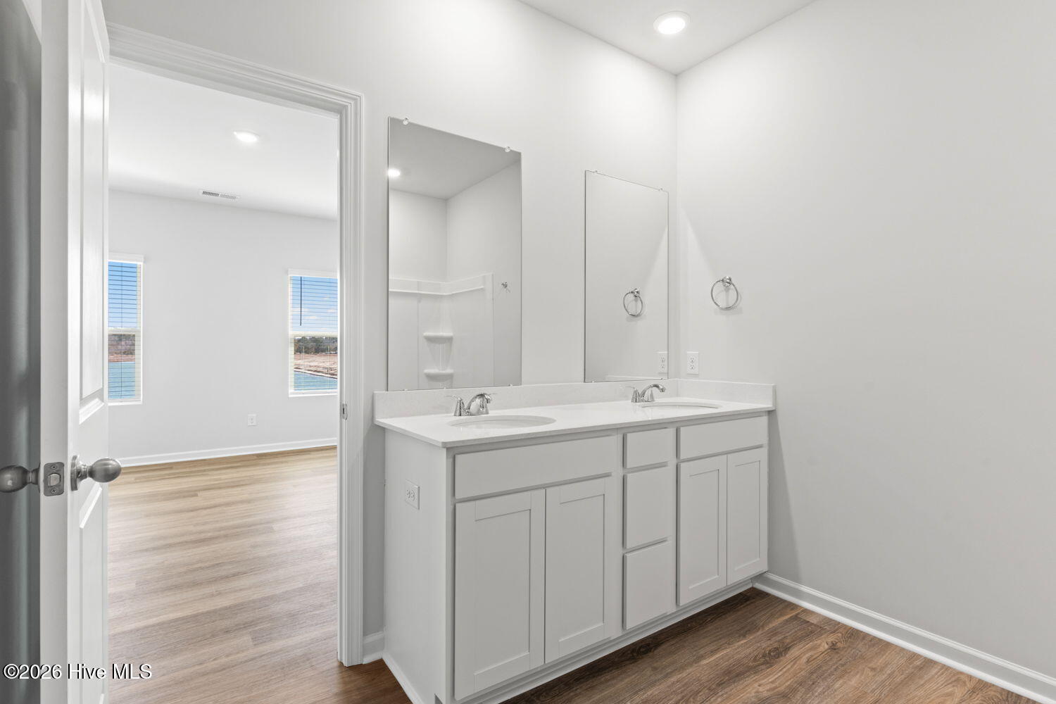 100535039 | Photo 10