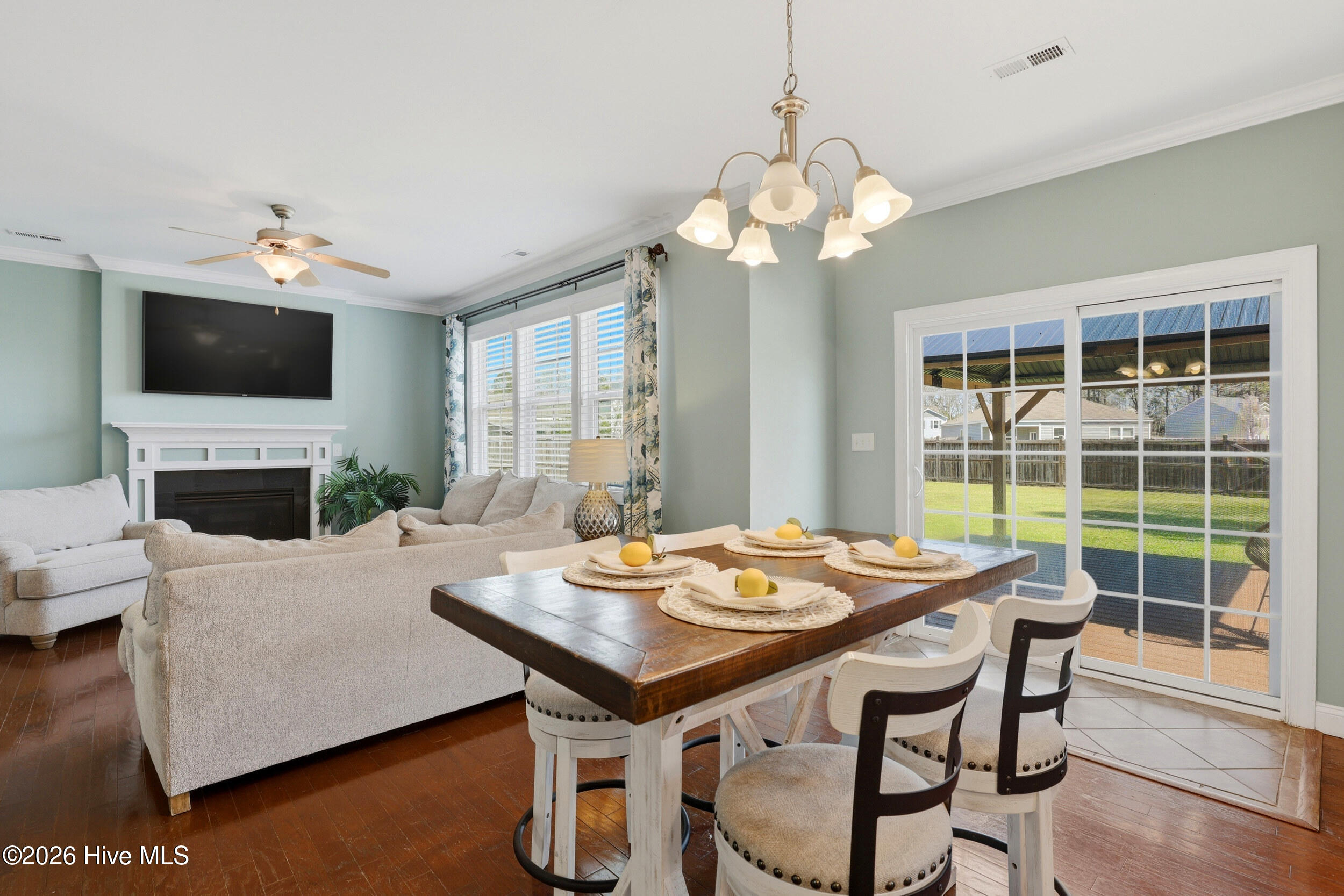 100561174 | Photo 20