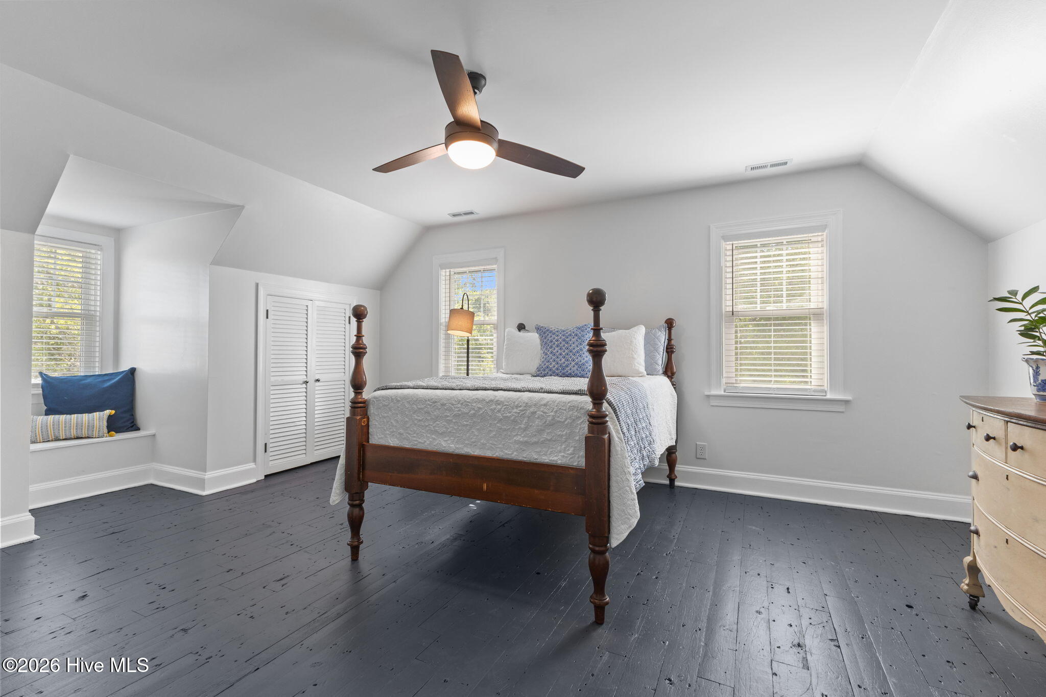 218 Lands End Road,Morehead City