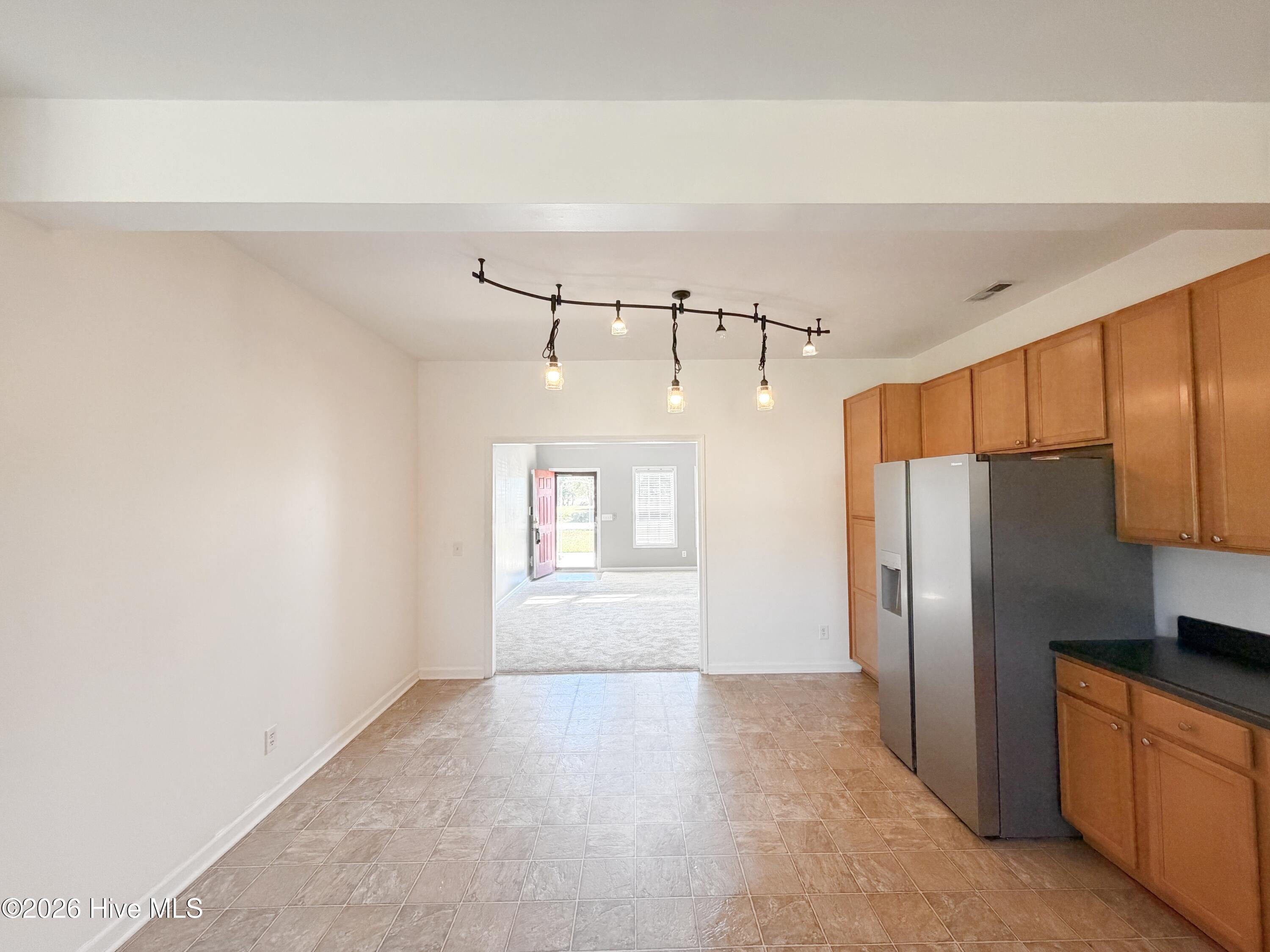 100547389 | Photo 10