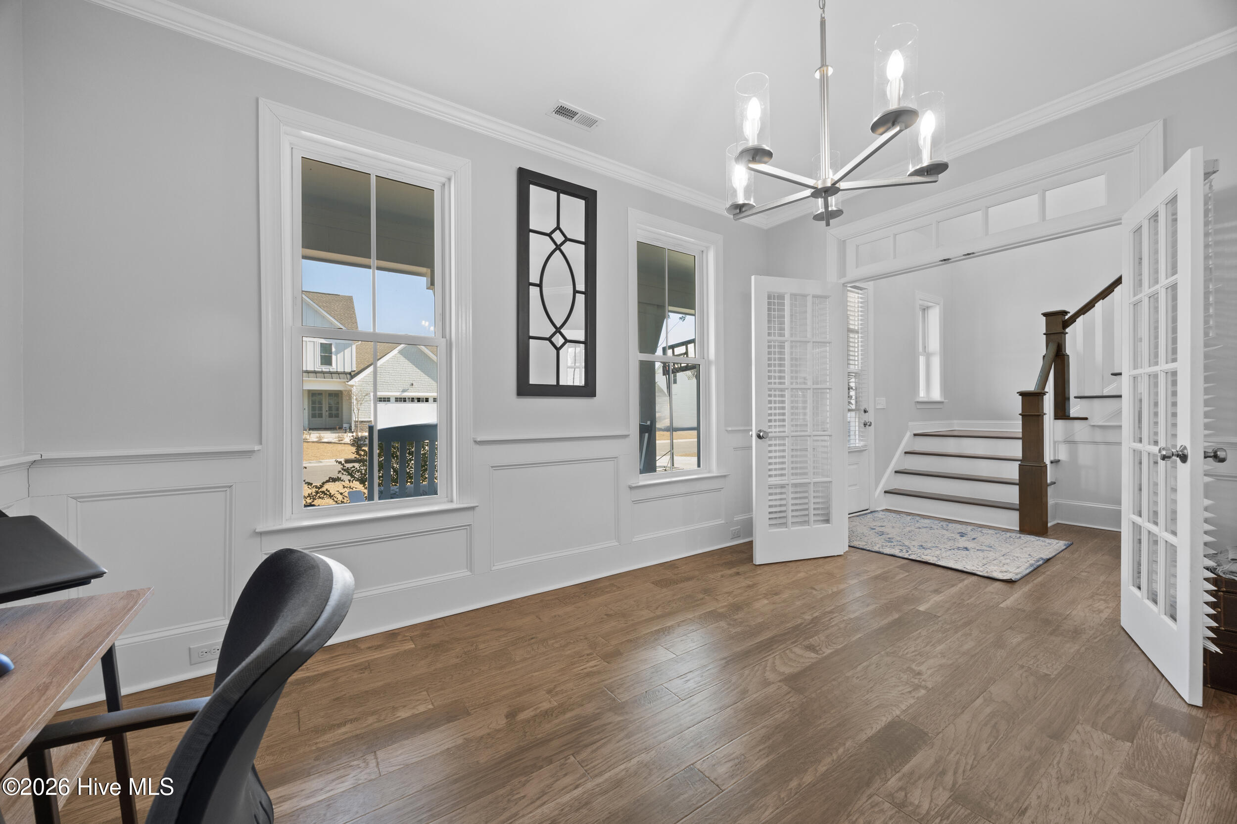 100554095 | Photo 16