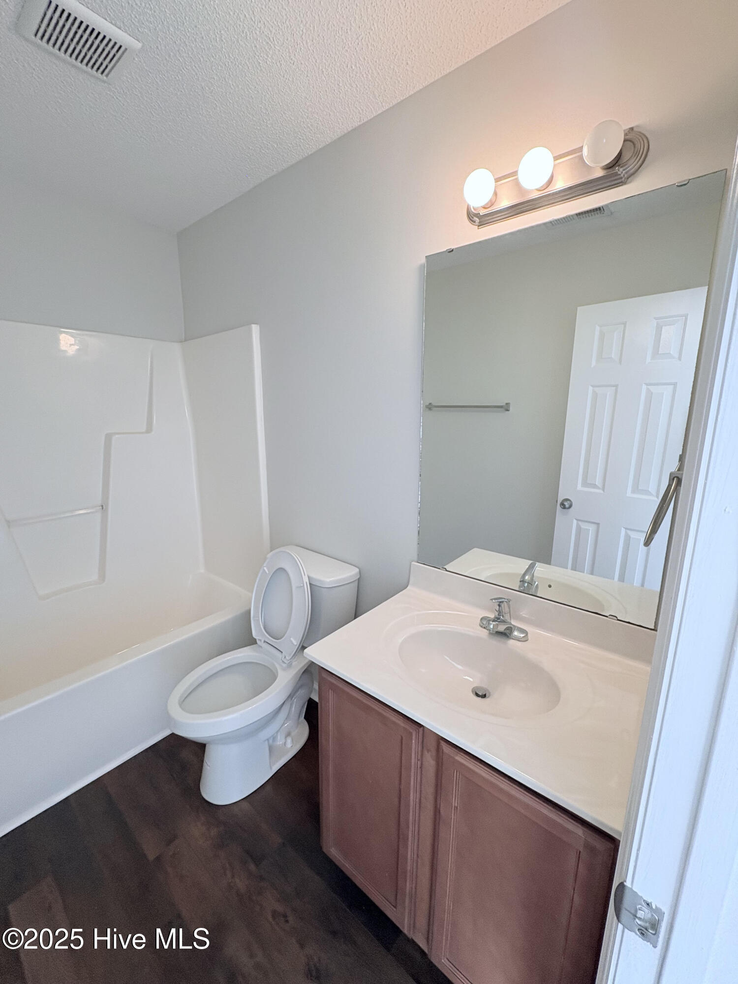 100542768 | Photo 20