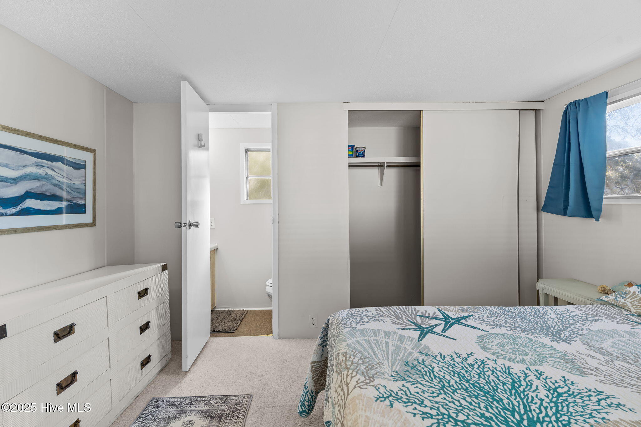 100544898 | Photo 47