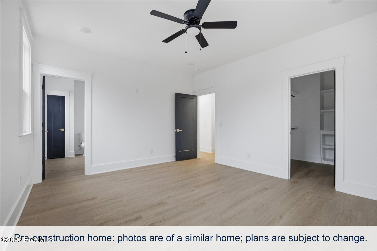 100567849 | Photo 25